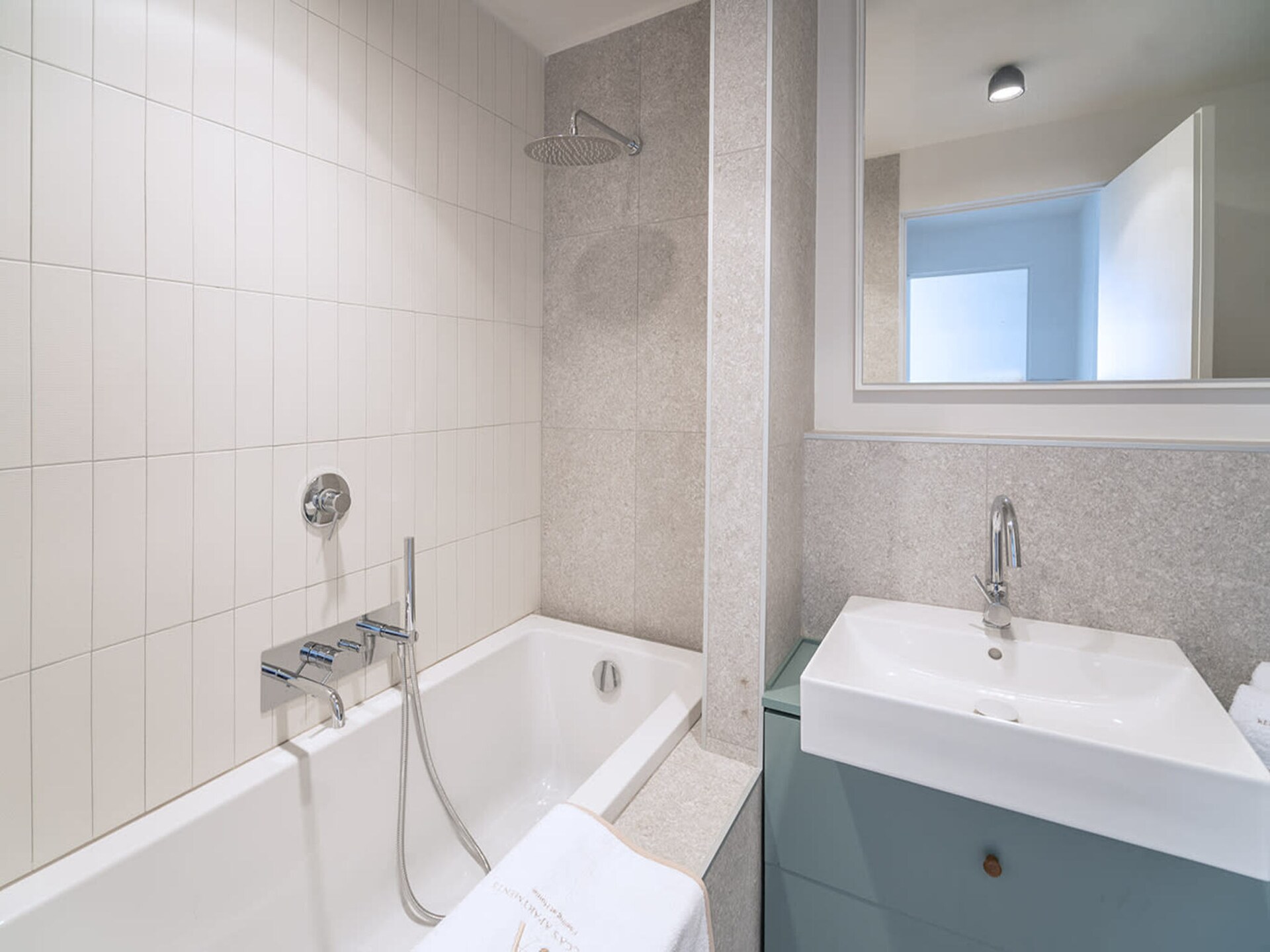 Modern appartement MI Cardano met skyline-uitzicht in Milaan - foto 28