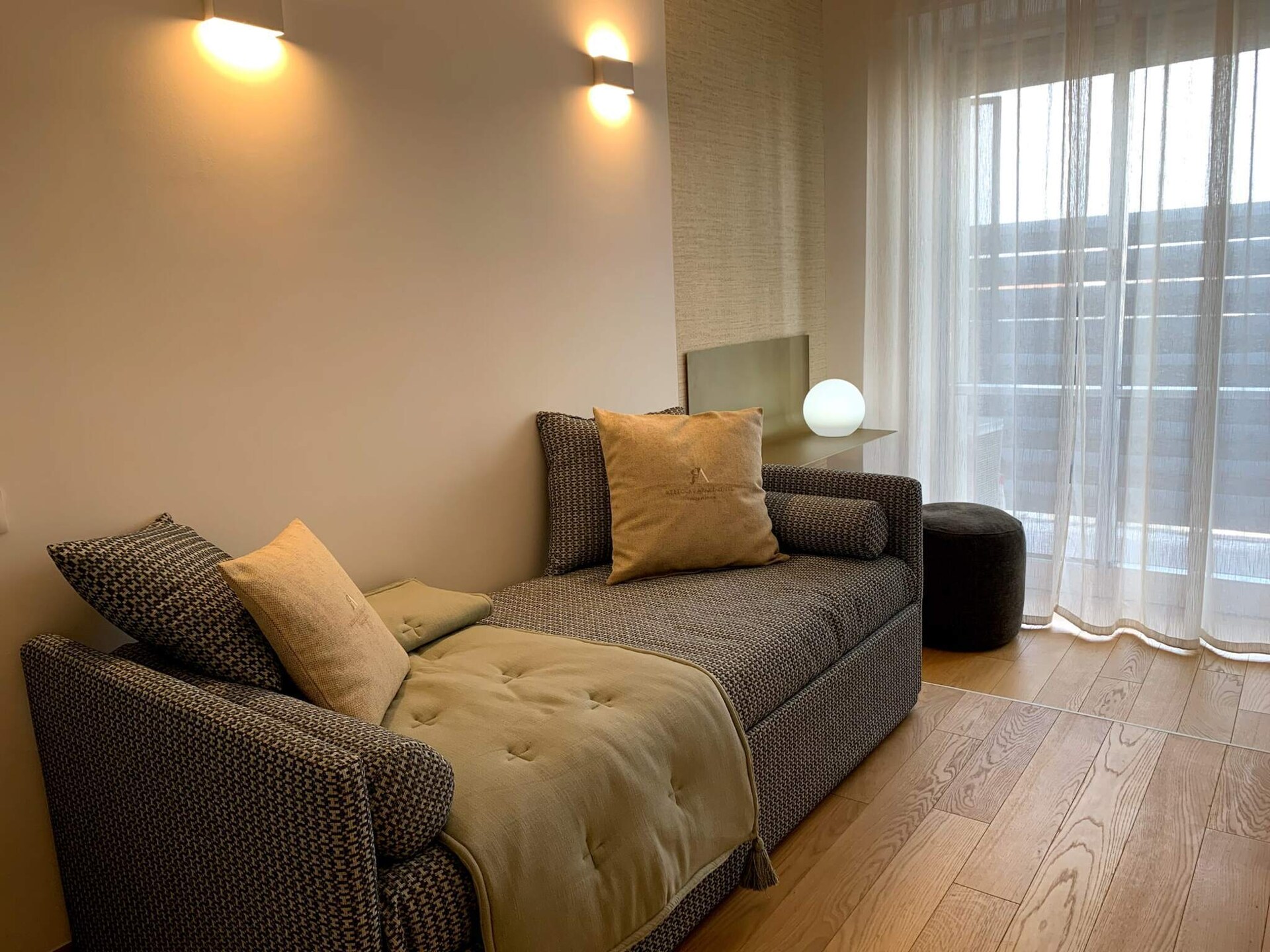 Modern appartement MI Cardano met skyline-uitzicht in Milaan - foto 13