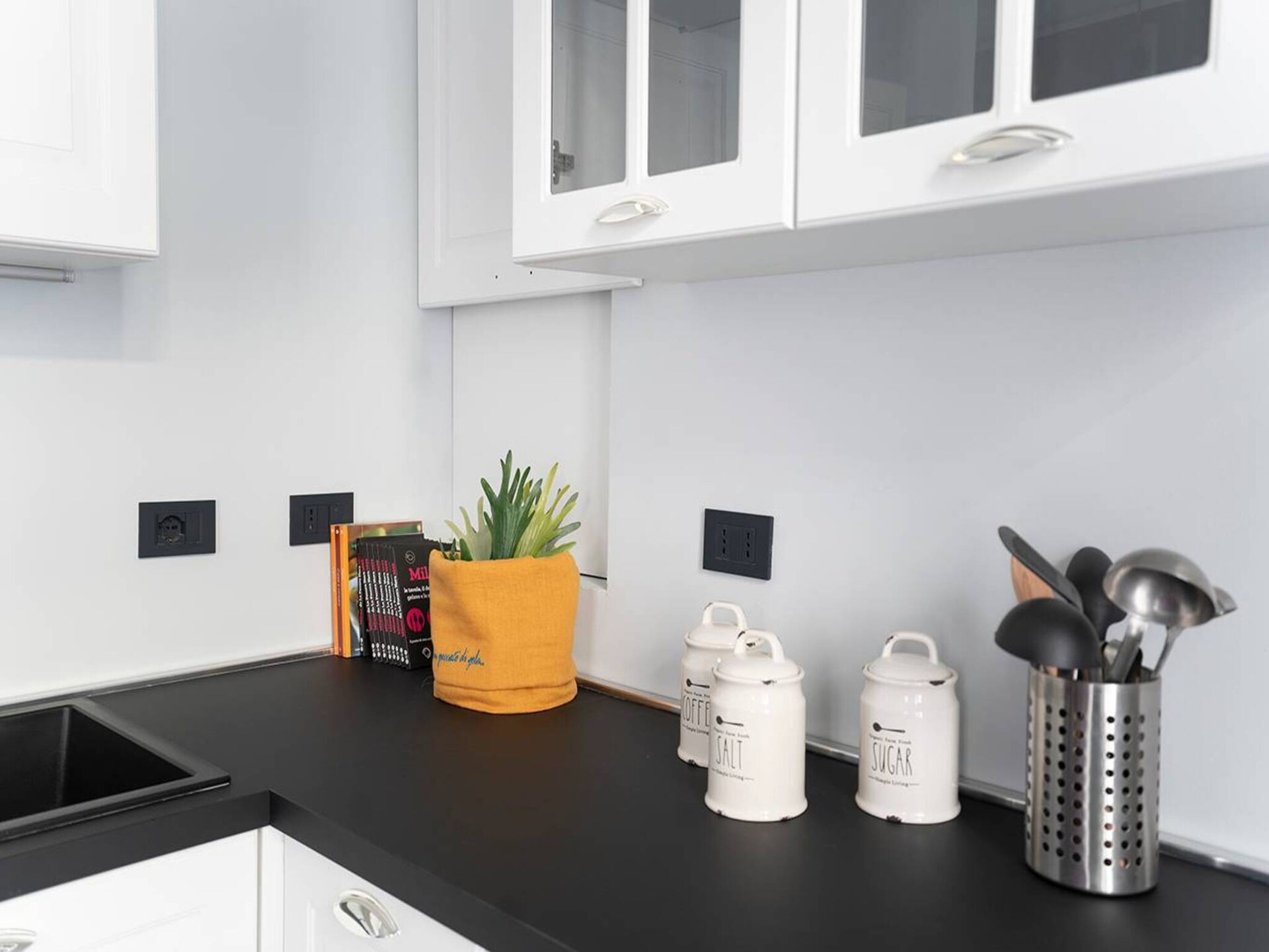 Licht appartement in Milaan, 2 personen, nabij Argonne - foto 15