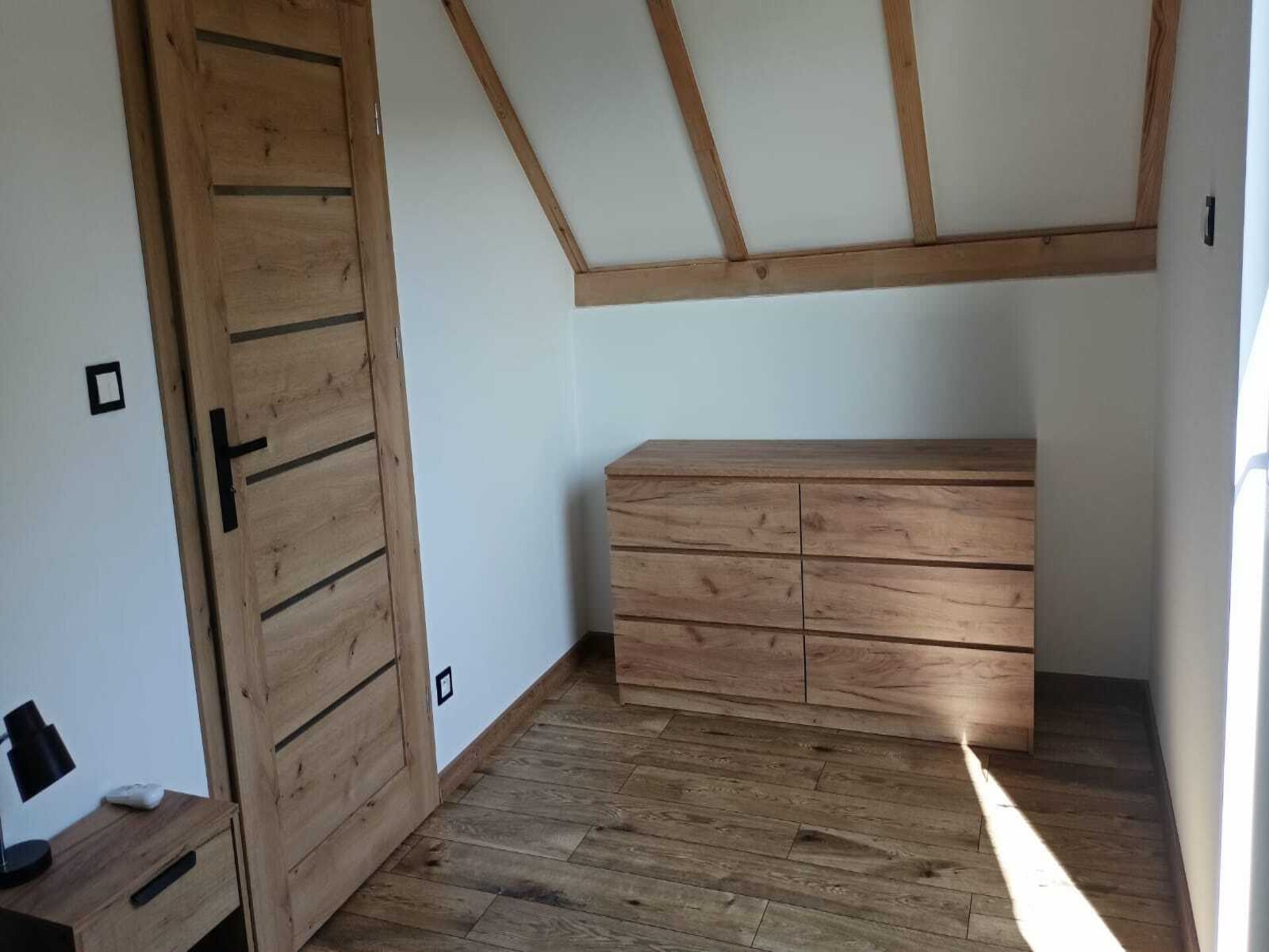 Nieuw vakantiehuis voor 7 personen met tuin, vlakbij zee en meer in Lędzin - foto 7