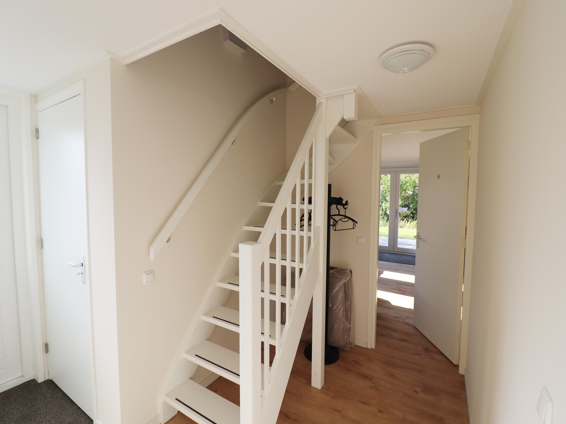 Modern chalet op Landgoed Eysinga tussen de Friese meren, 6 pers. - foto 10