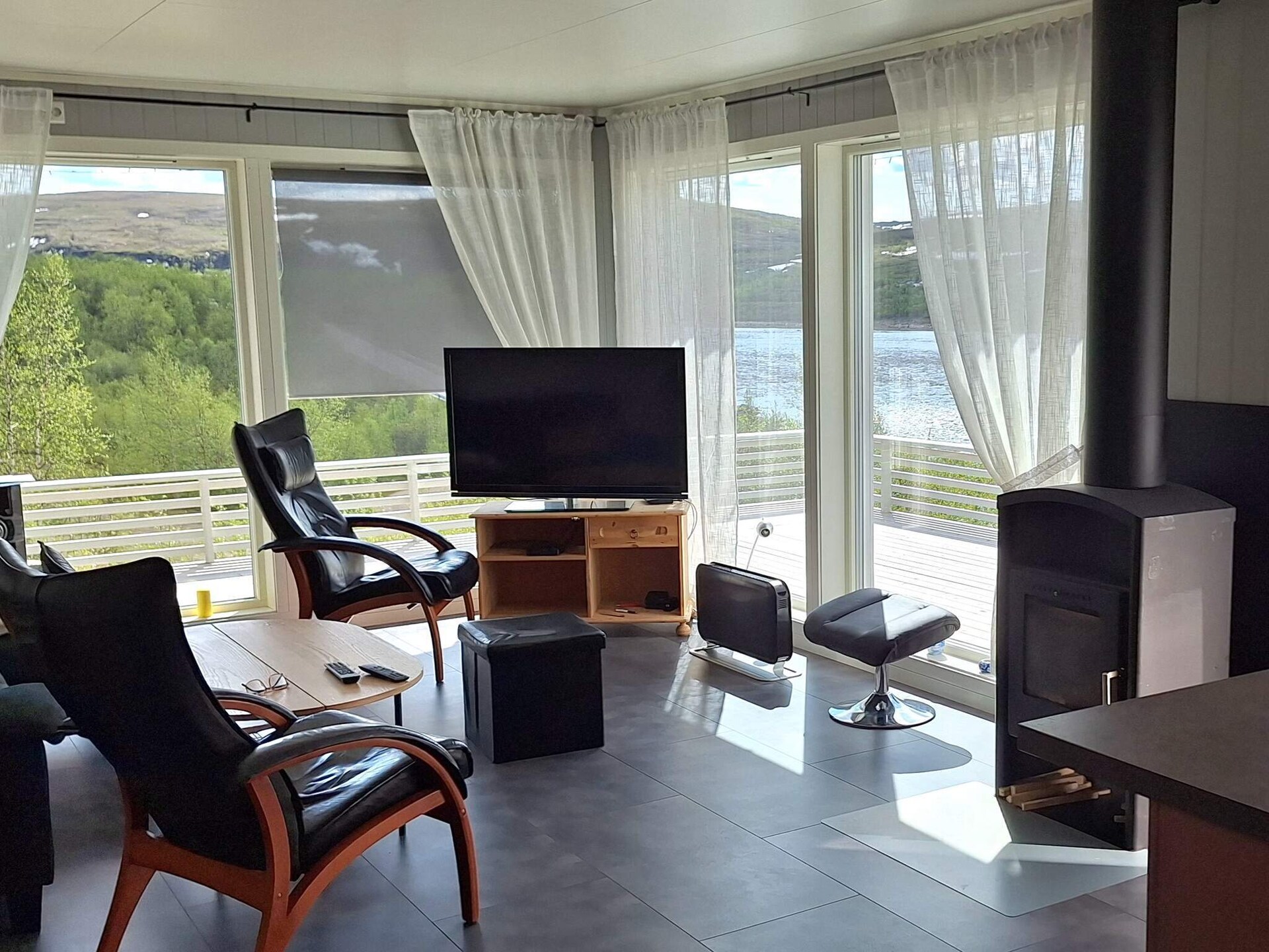 Modern vakantiehuis met sauna en panoramisch uitzicht op de Tana-rivier - foto 21