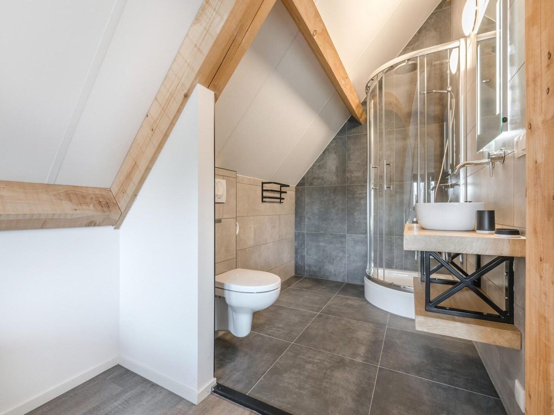 Luxe rietgedekte bungalow aan rustig vijver in Baarle-Nassau - foto 22