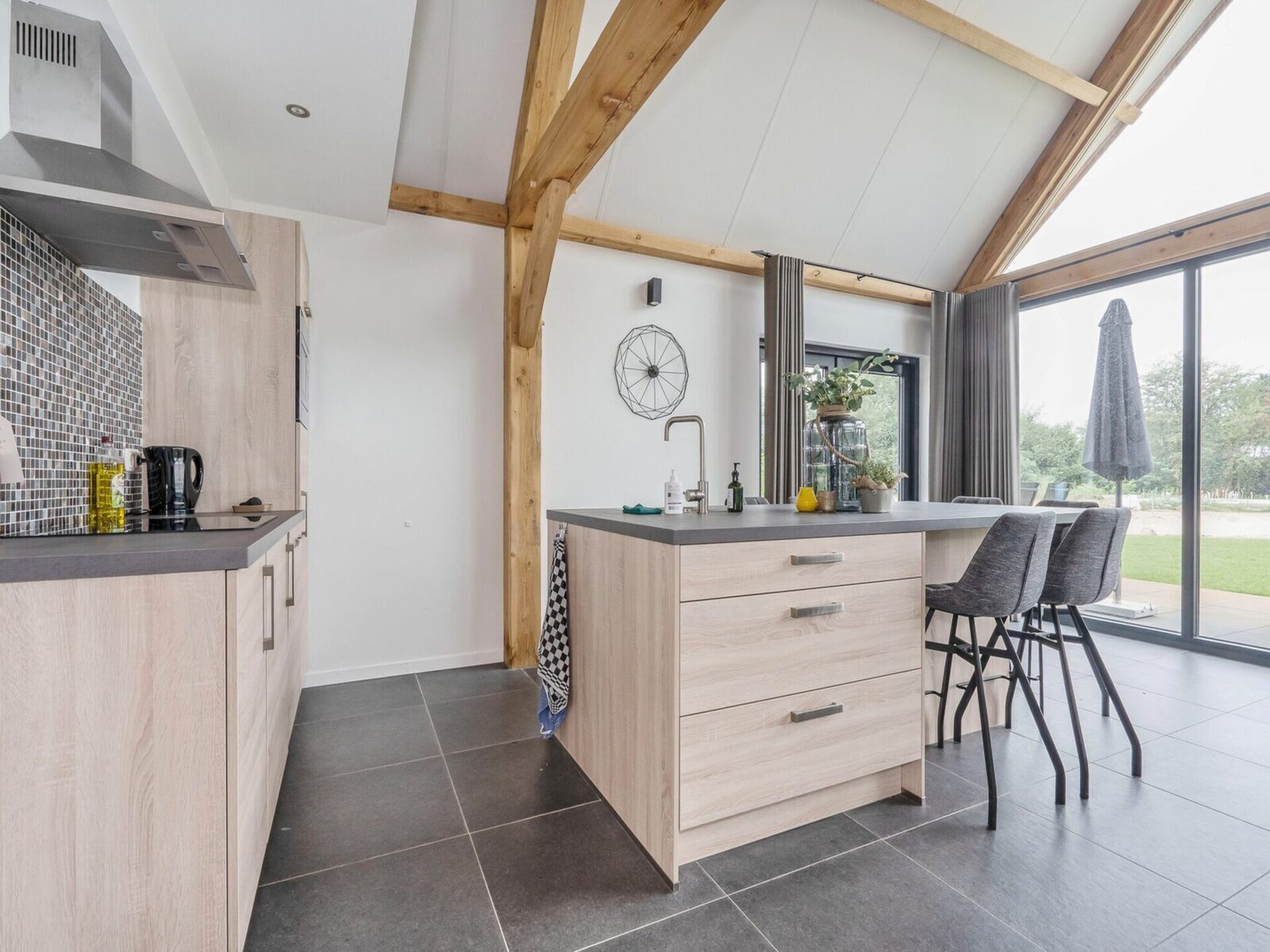 Luxe rietgedekte boerderij op rustig vakantiepark in Baarle-Nassau - foto 3