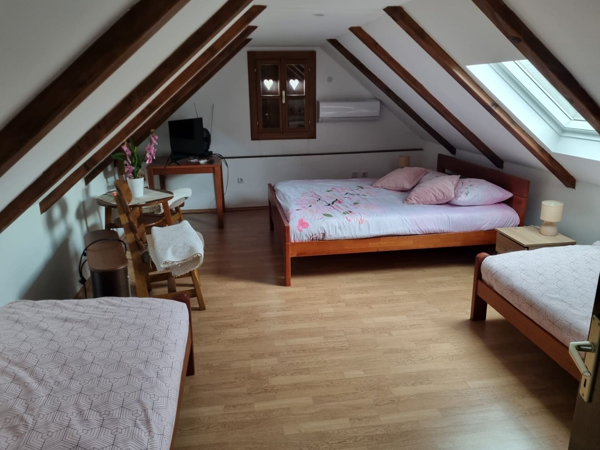 Ruim vakantiehuis voor 6 in Tugonica met WiFi en tuin - foto 2