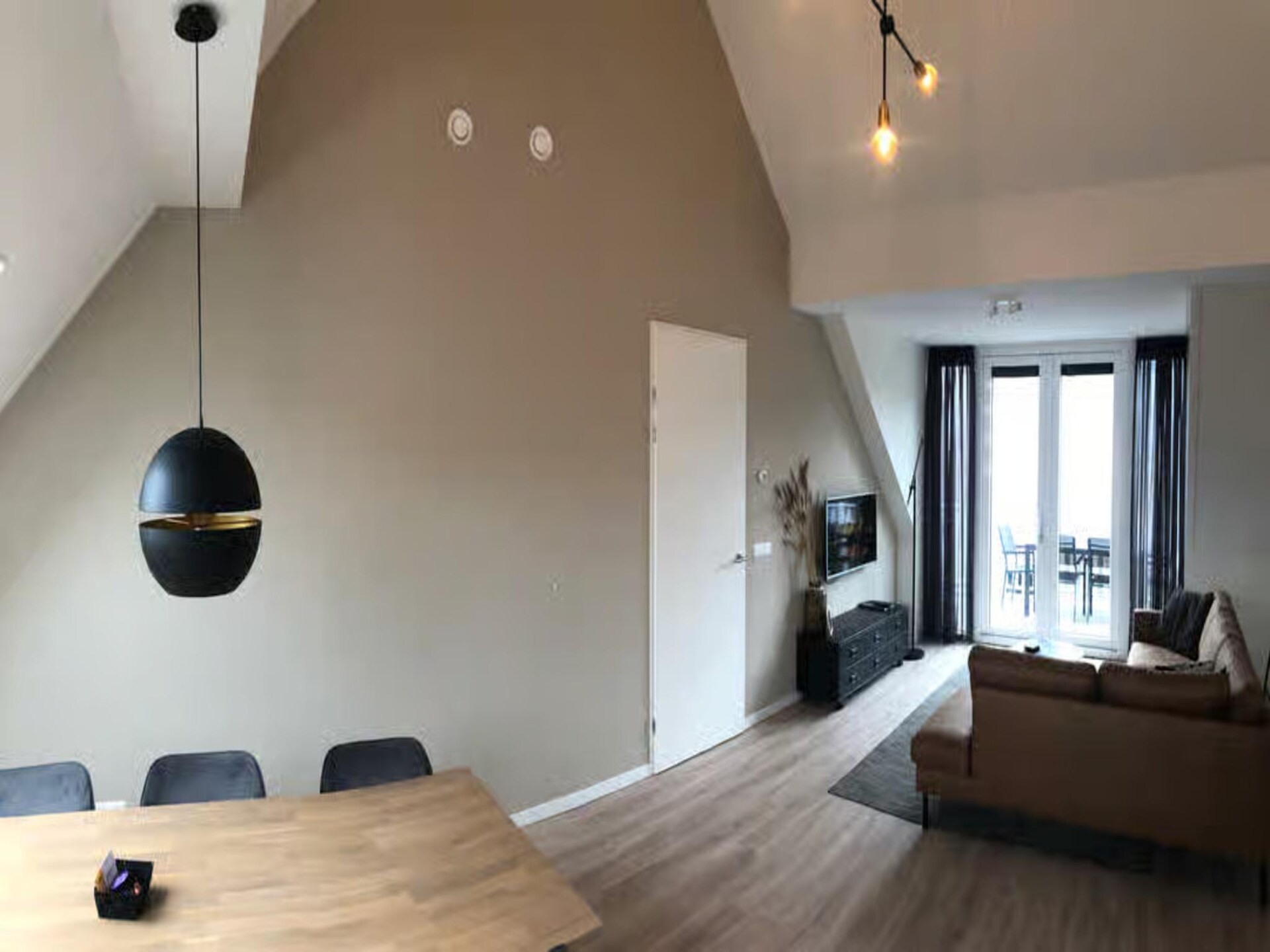 Luxe familielodge op de eerste verdieping in hartje Zoutelande, 150m van strand - foto 10