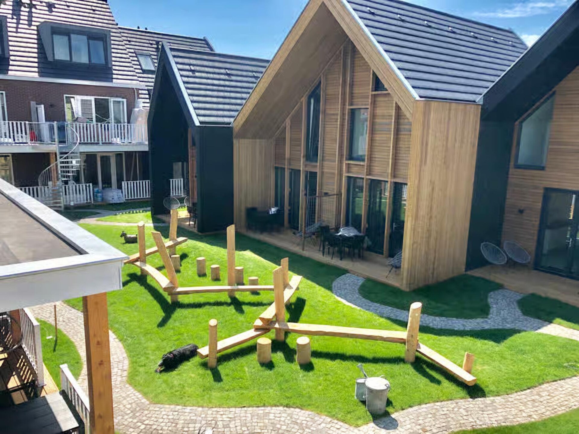 Luxe familielodge op de eerste verdieping in hartje Zoutelande, 150m van strand - foto 6