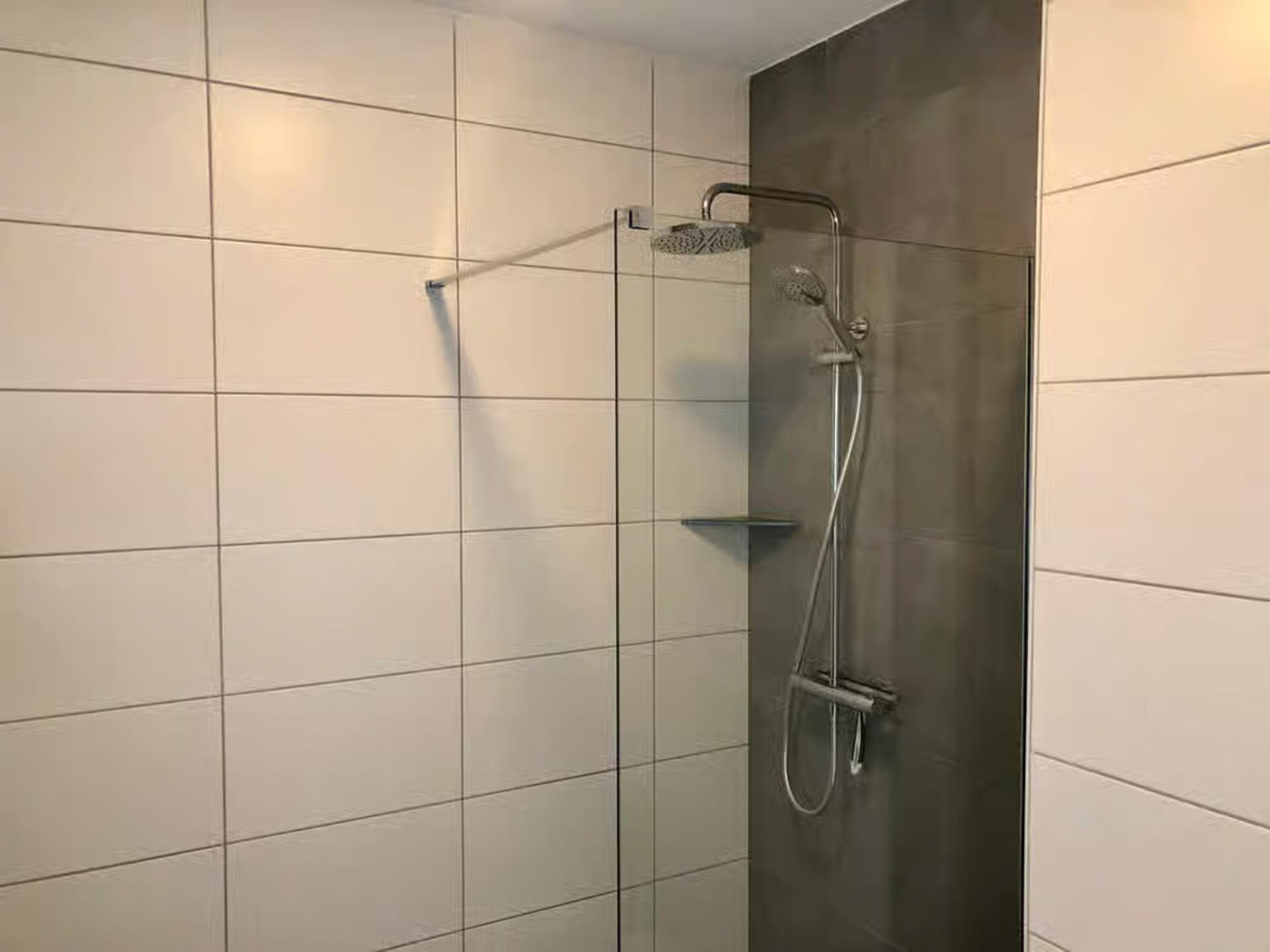 Plein 40 Lodge 7: Ruim familieappartement op 150m van het strand - foto 17