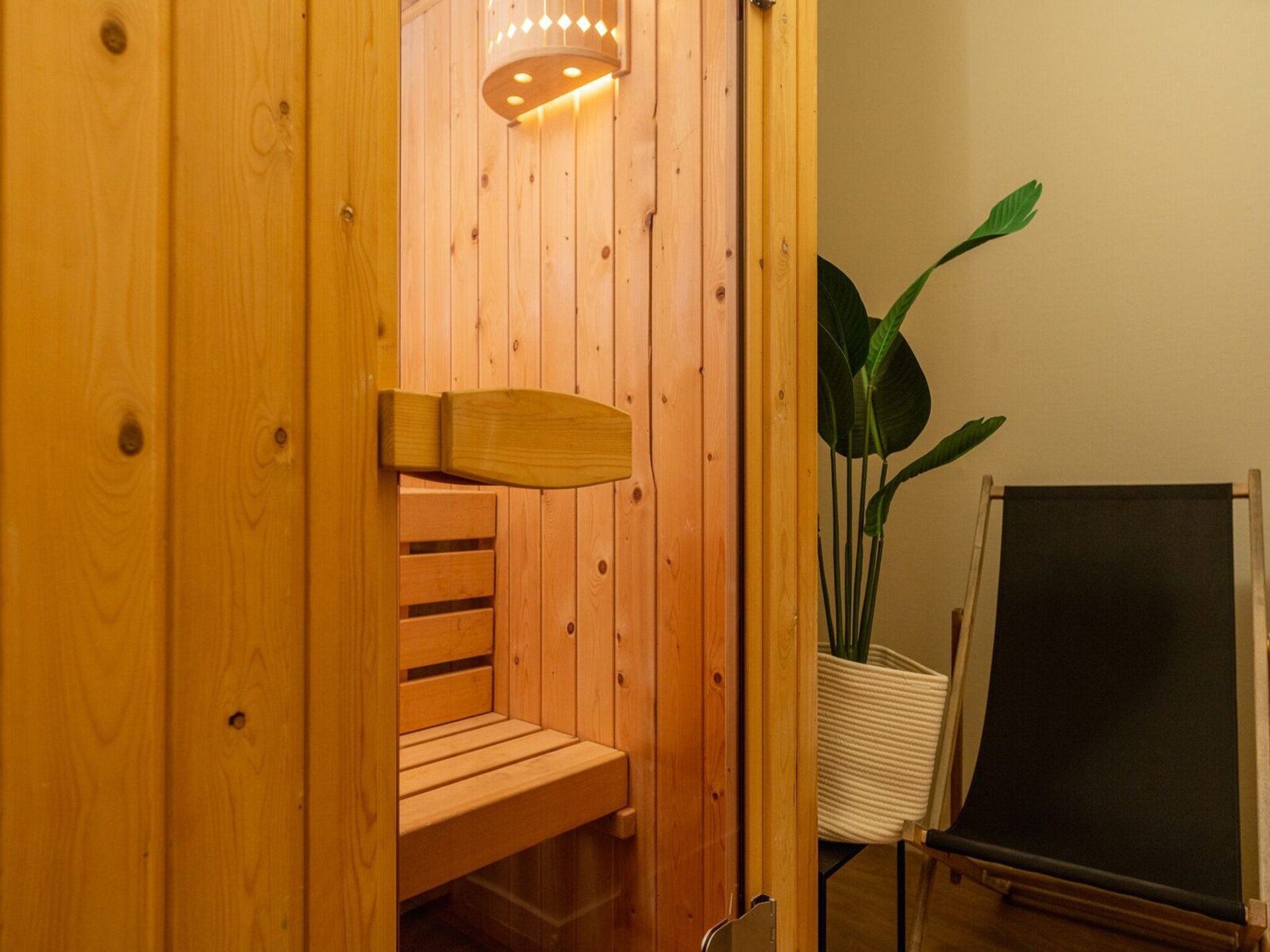 Gerenoveerde nostalgische vakantieboerderij met hottub en sauna in Zuna - foto 14