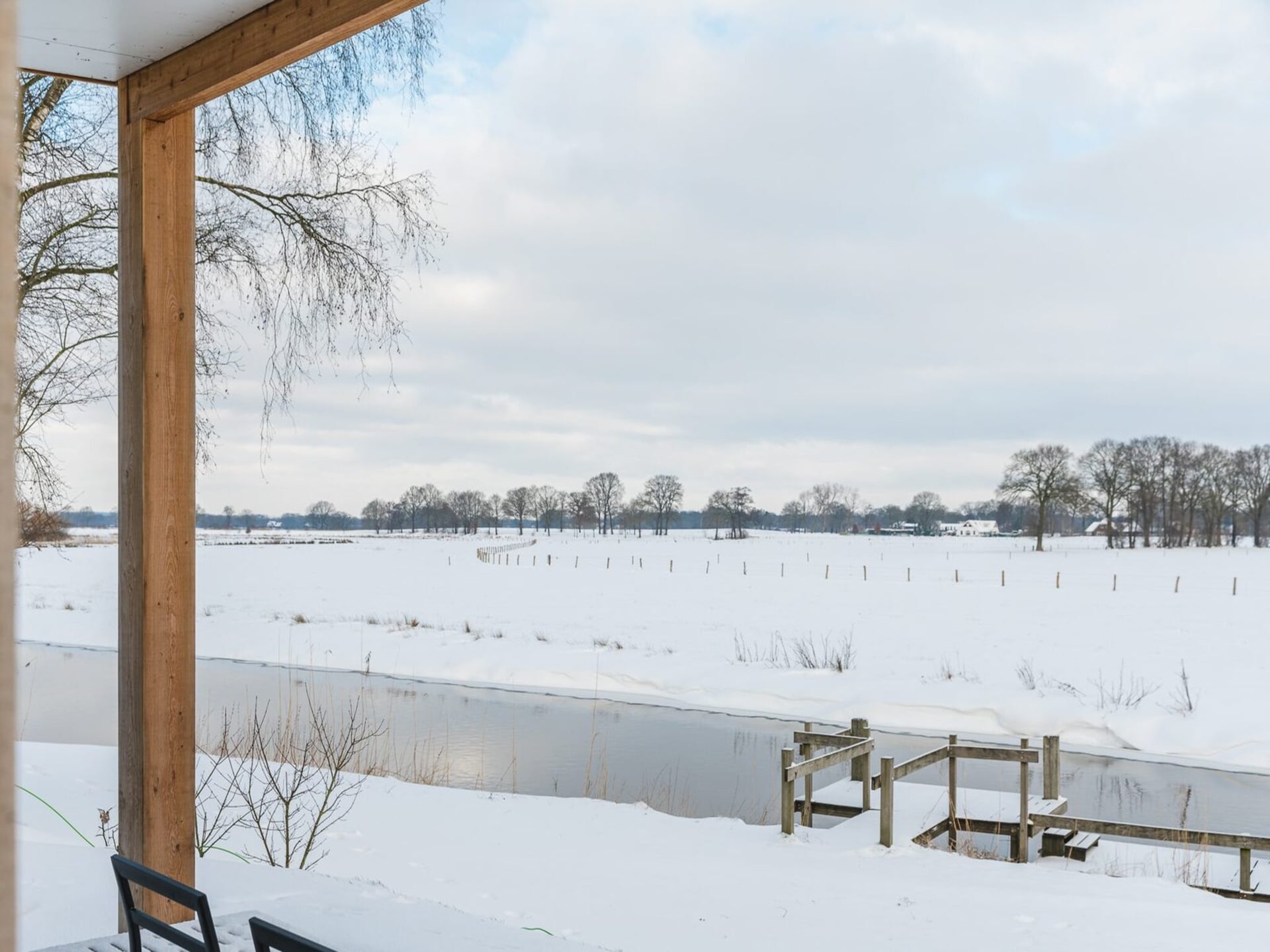 Luxe vakantiehuis aan de Regge in Zuna met privé jacuzzi - foto 29