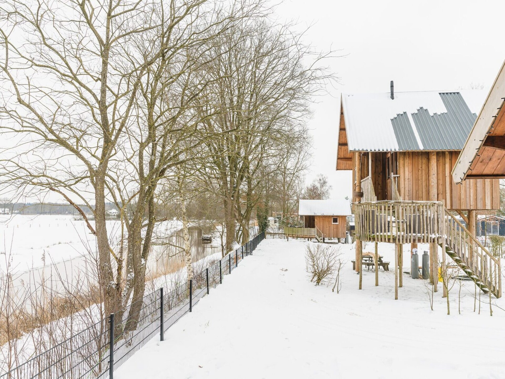 Sfeervol landhuis aan de Regge in Zuna met hottub - foto 30