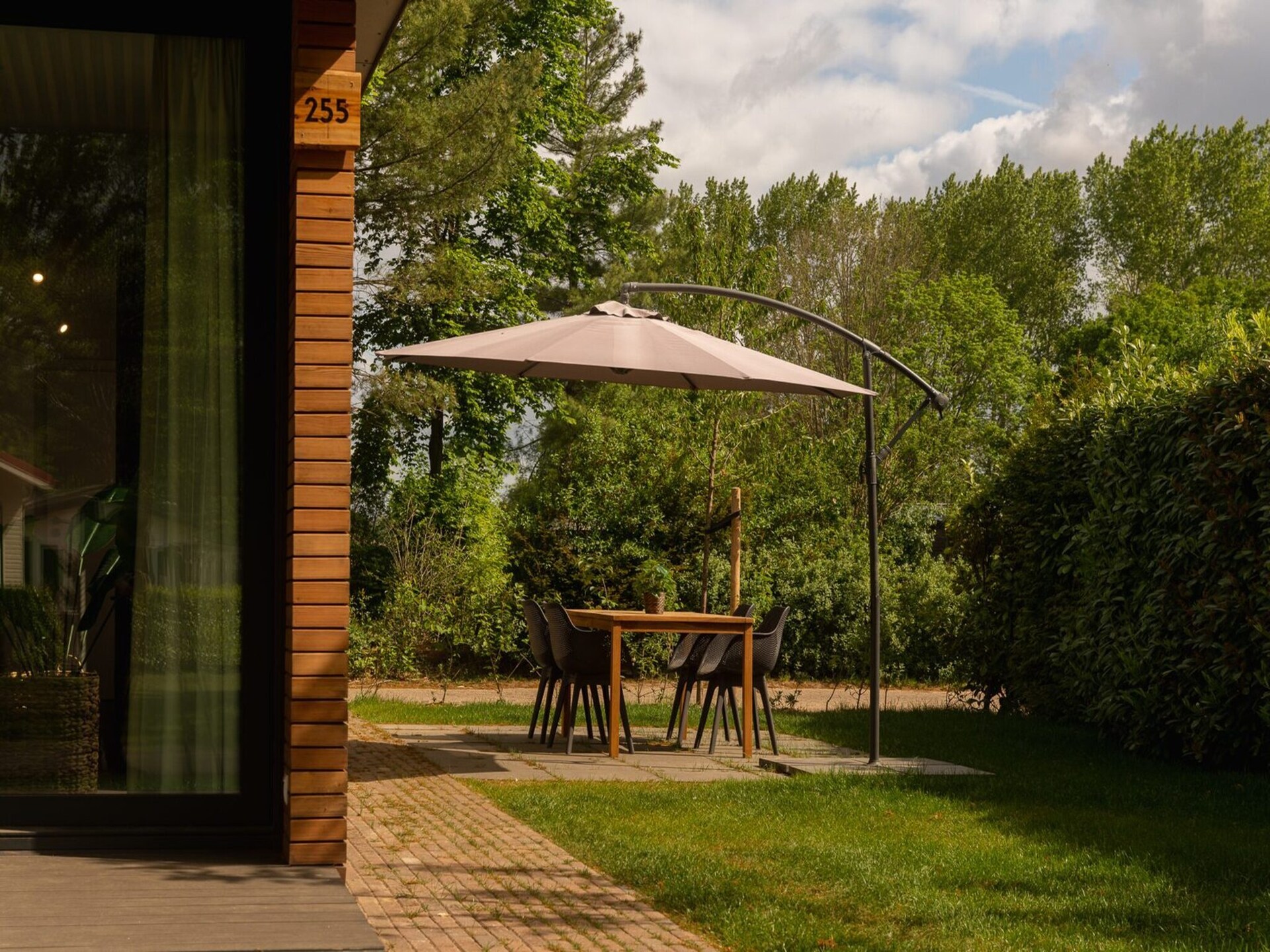 Tiny Cabin in Zuna: knus verblijf voor 4 in het groene Twente - foto 8