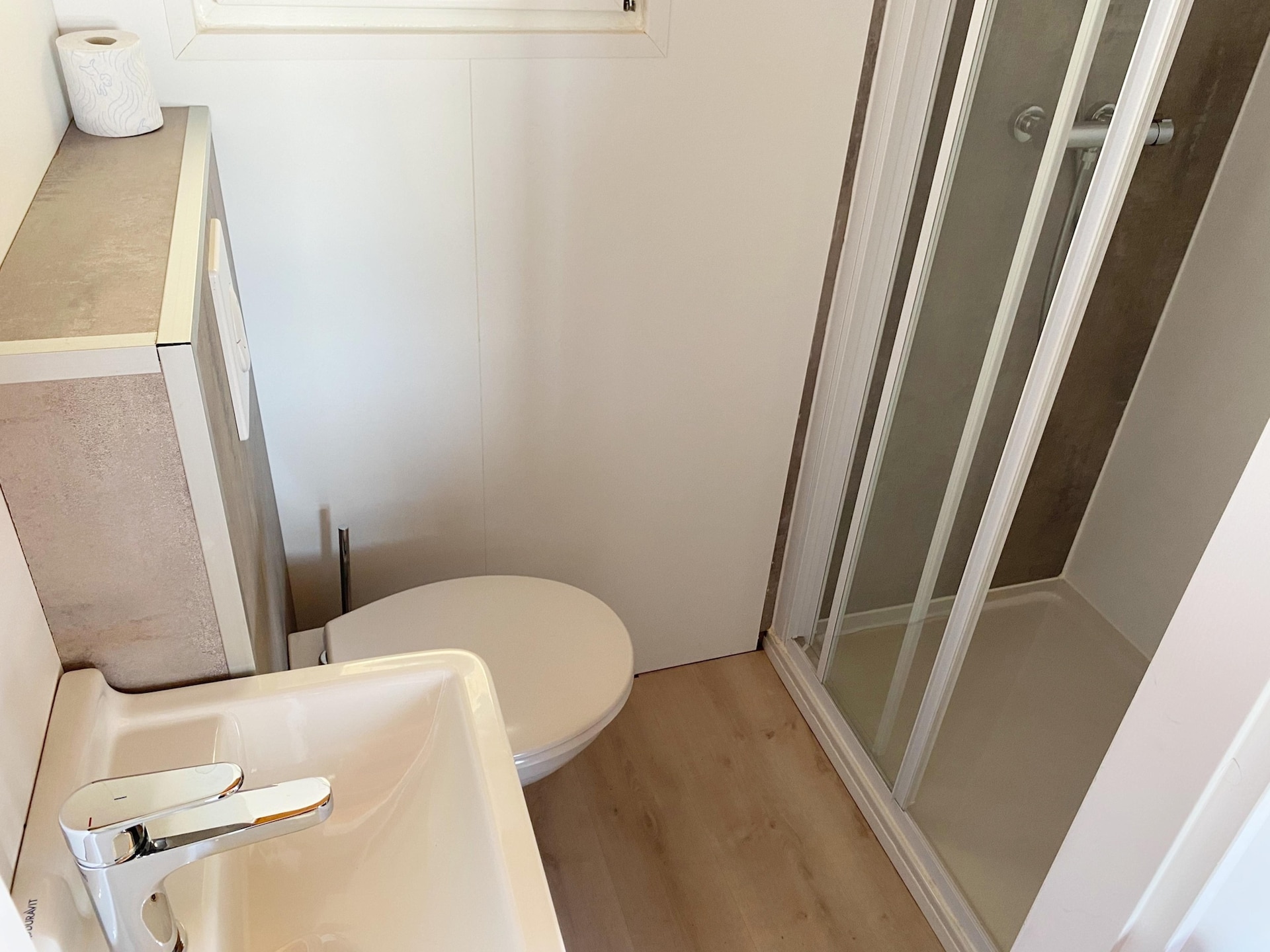 Charmant chalet aan het water in Marina Muiderzand, Almere - foto 15