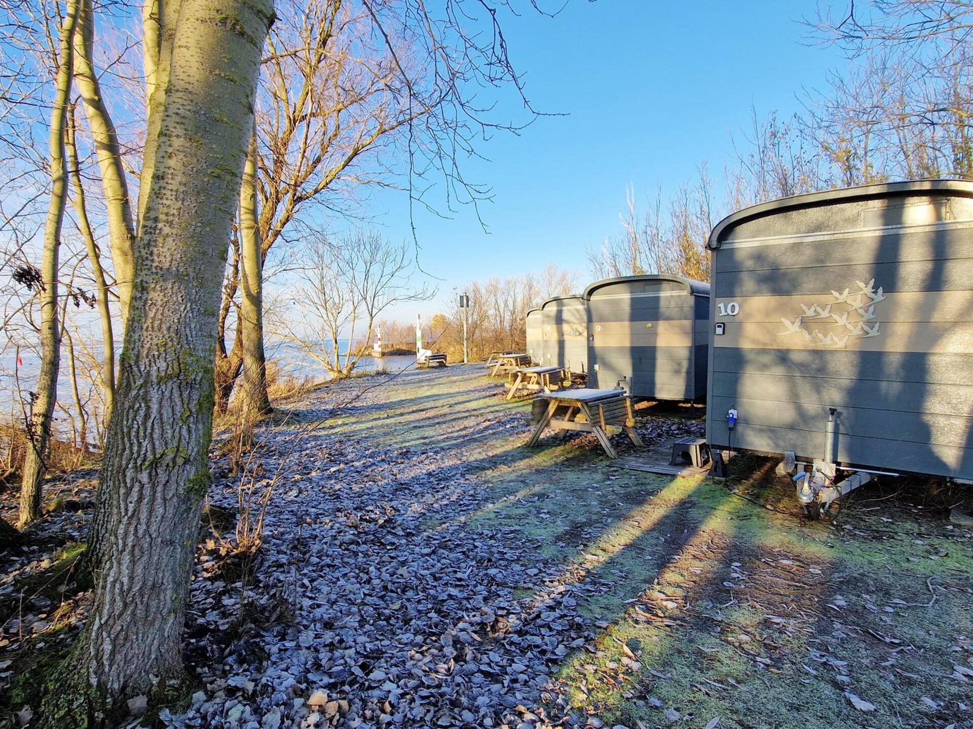 Unieke Tiny Wagon aan het water in Almere - foto 18