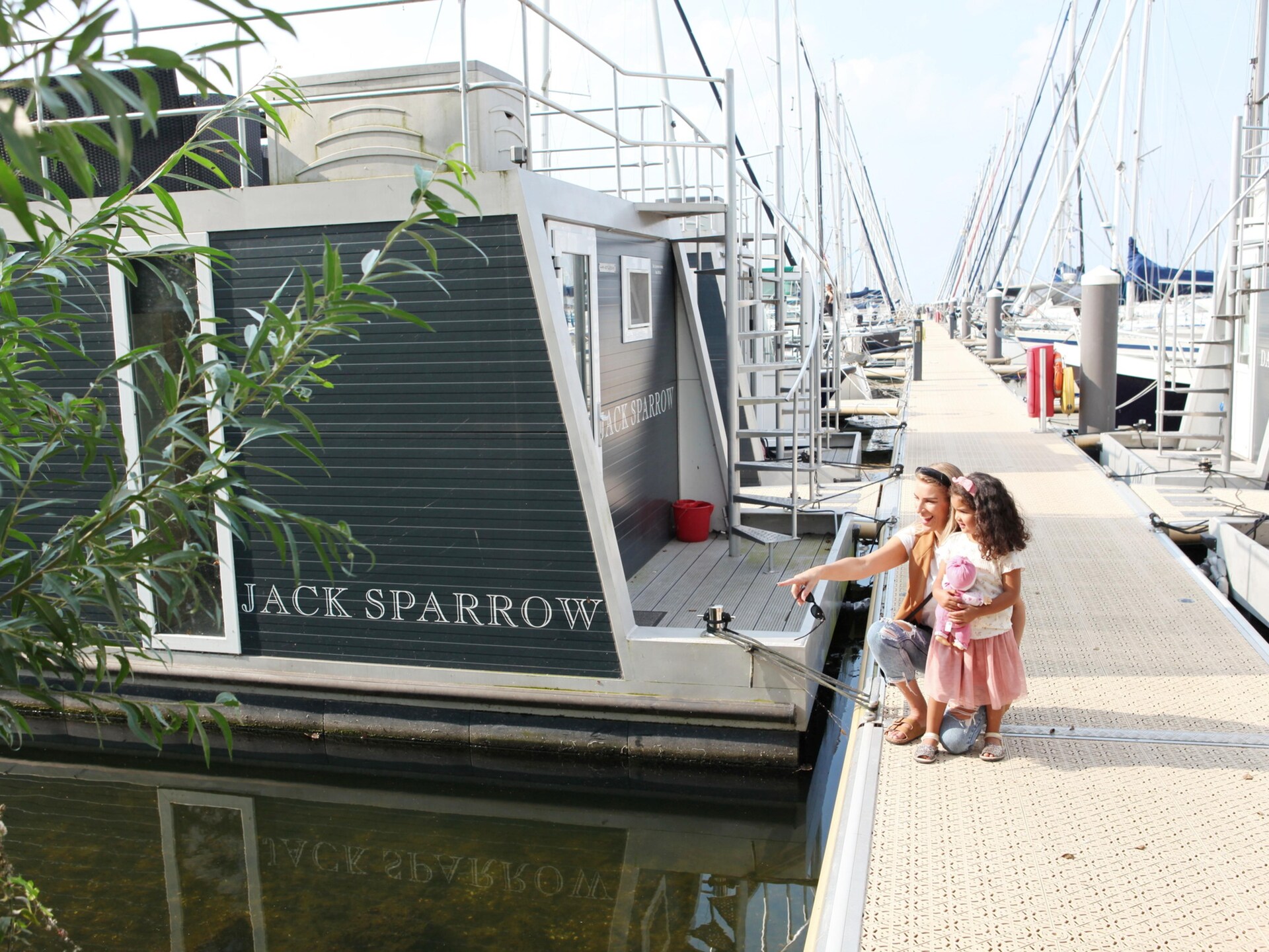 Stijlvolle woonboot met dakterras in Marina Muiderzand, Almere - foto 7