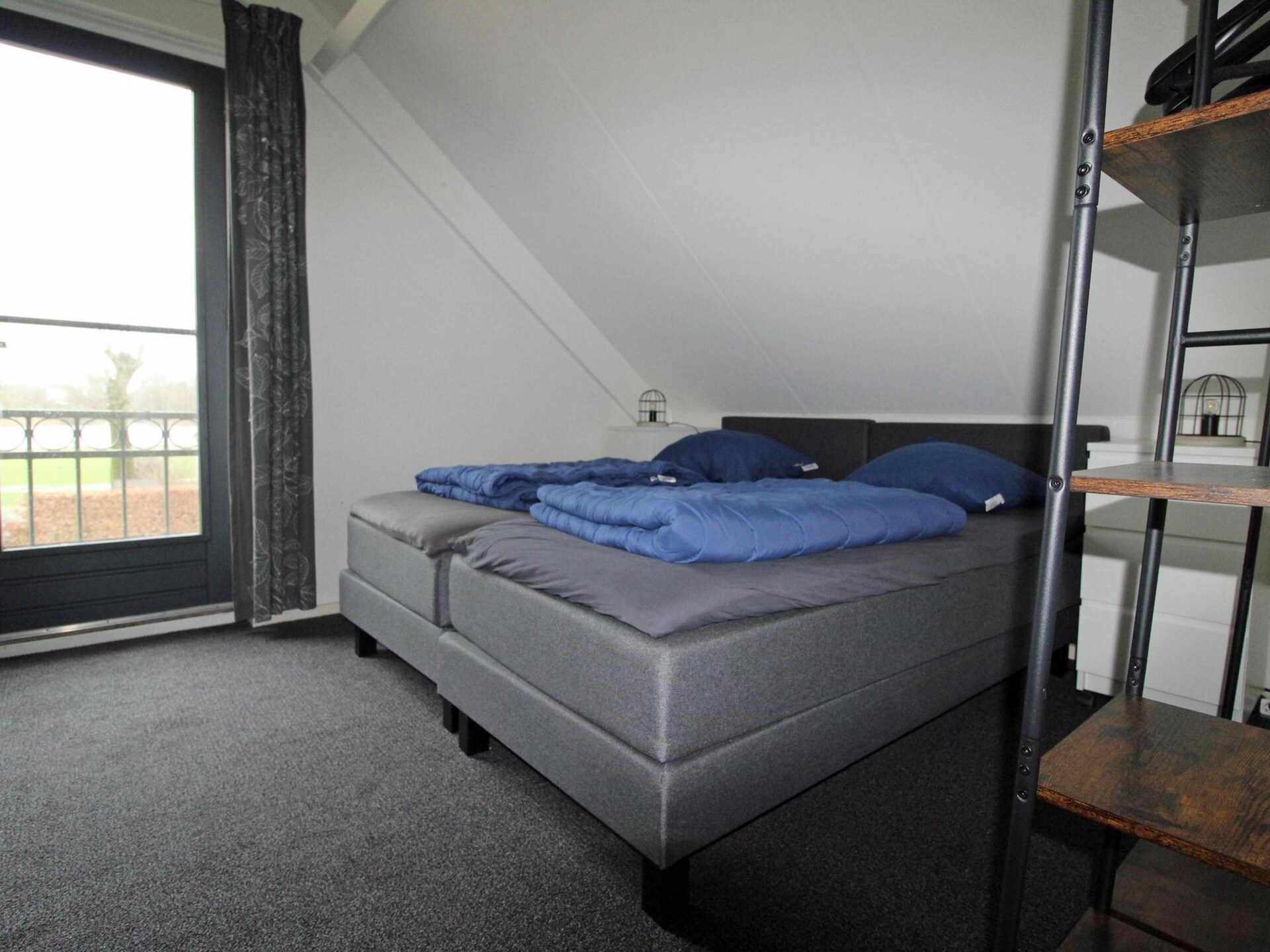 Luxe vrijstaande bosbungalow voor 6 personen aan golfbaan in Ewijk - foto 4