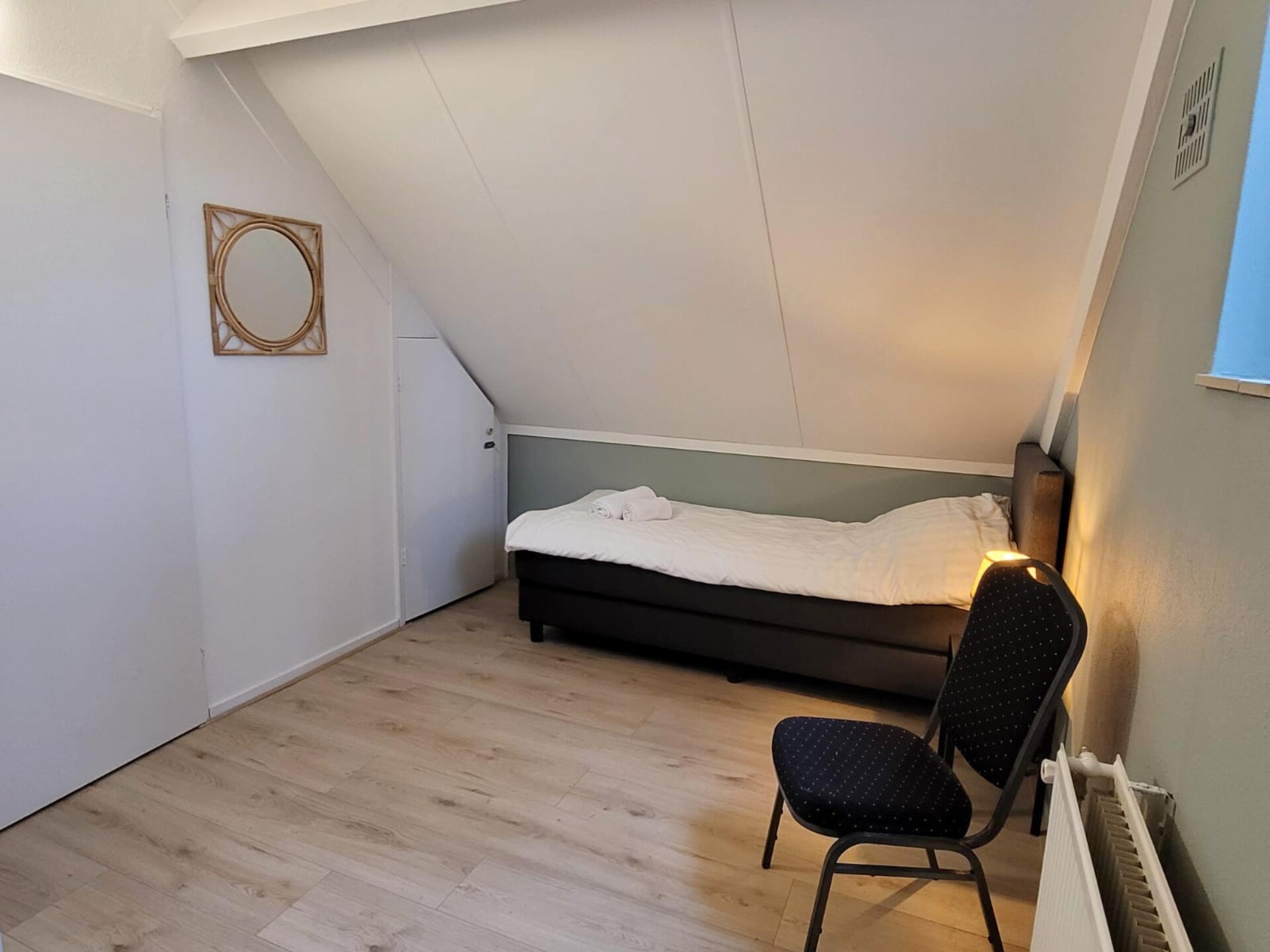 Vrijstaande 6-persoonsbosbungalow met tuin in rustig park, Ewijk - foto 11