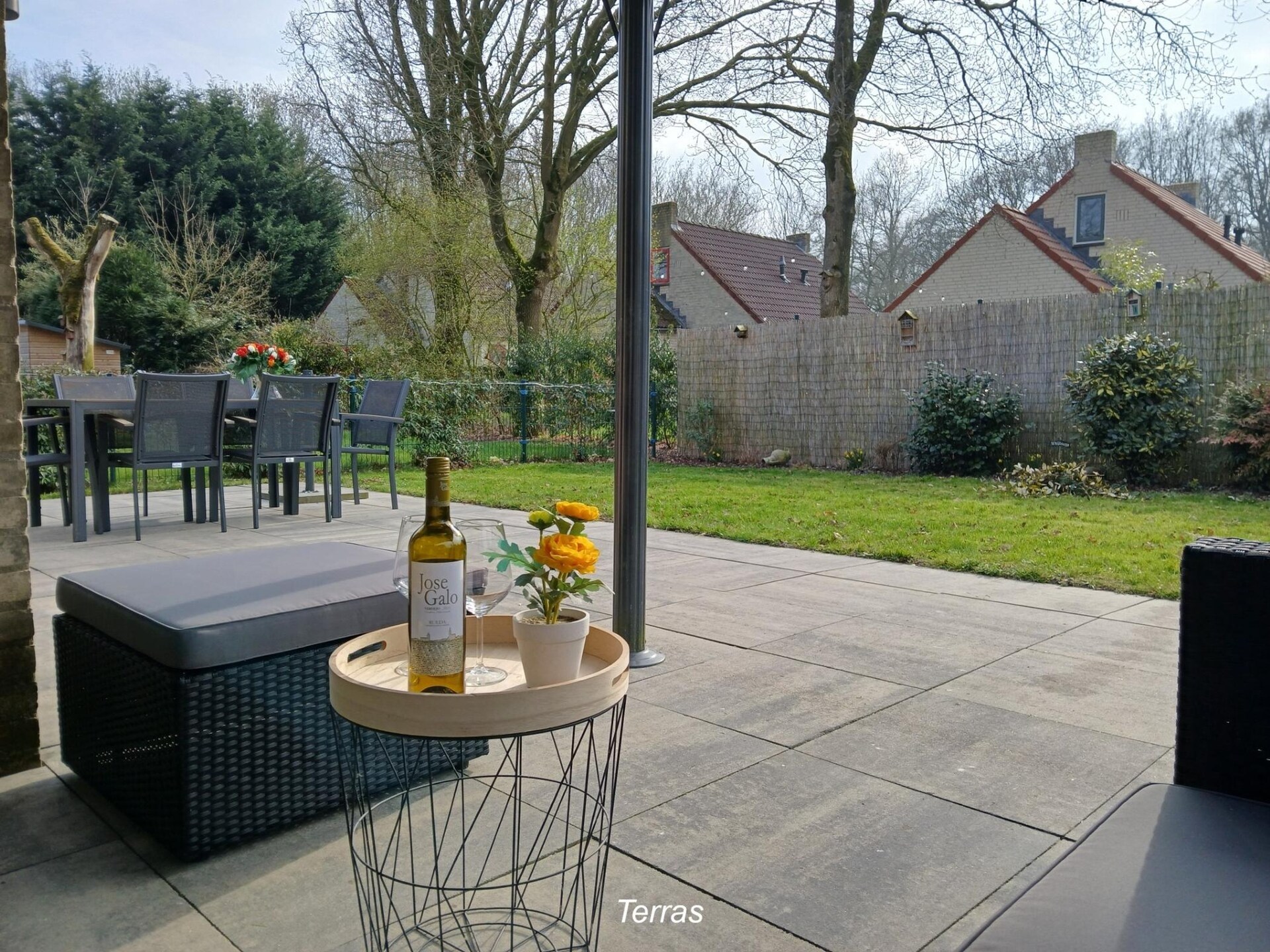 La Luna: Gezellig vrijstaand vakantiehuis met omheinde tuin in Ewijk - foto 12