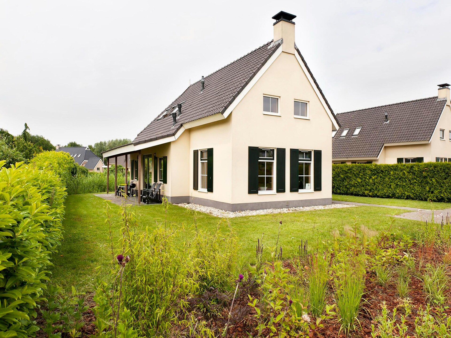 Heerd Wellness de Luxe: Vrijstaande boerderij-villa aan het water in Groningen - foto 21