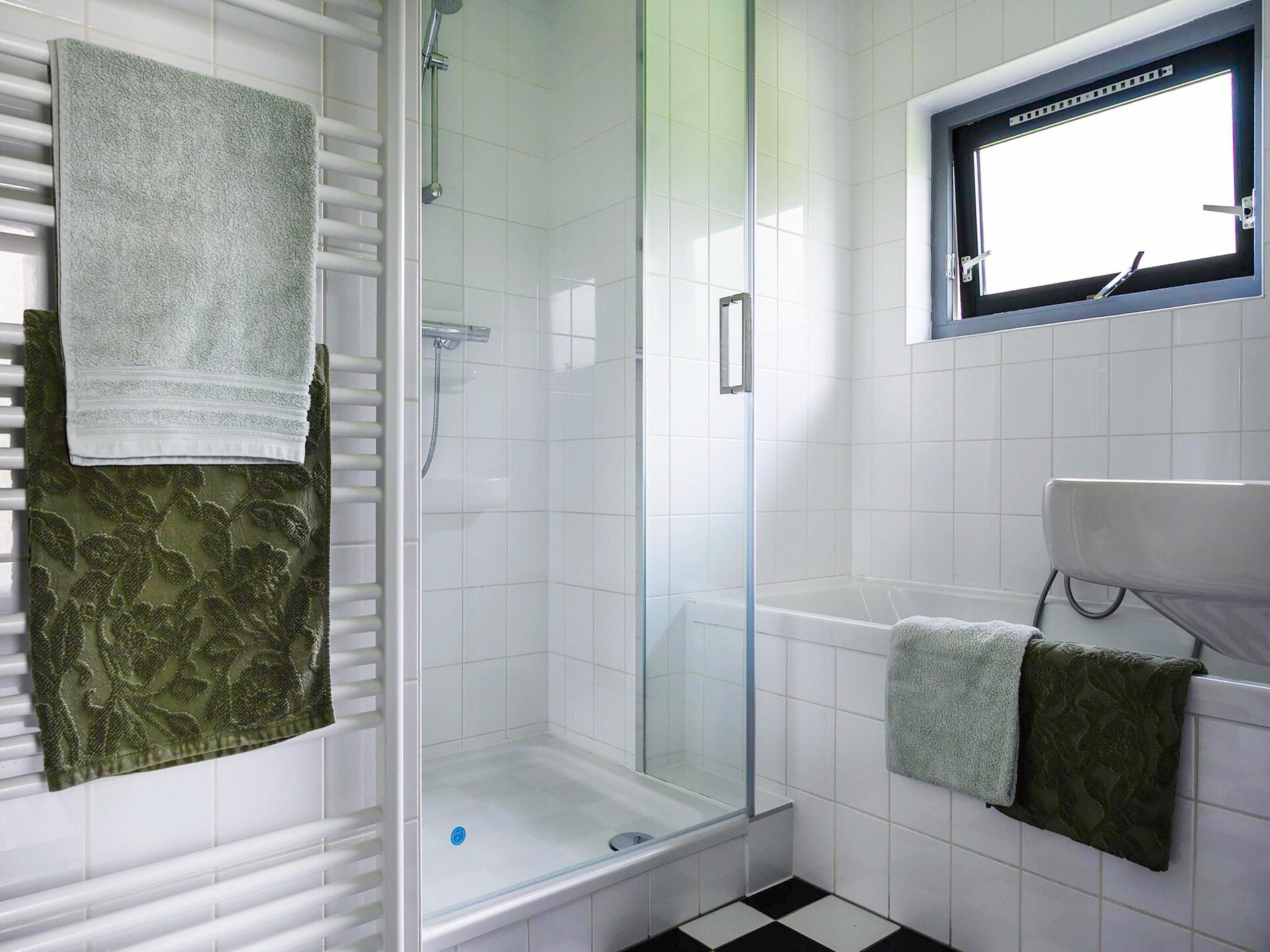 Vosseberghuis Prestige: Luxe vakantievilla met buitenspa aan het water - foto 16