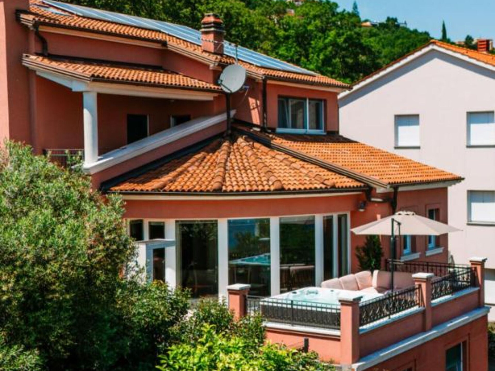 Stijlvol appartement met balkon en zeezicht op 700 meter van het strand in Opatija - foto 18