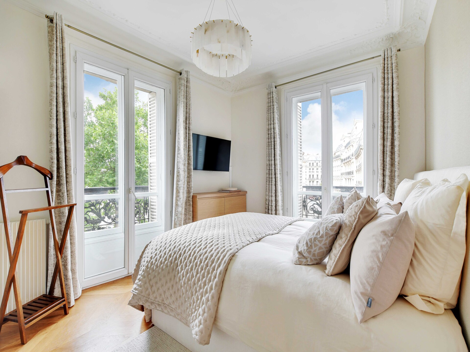 Elegant appartement van 100 m² bij de Arc de Triomphe en Champs-Élysées - foto 16