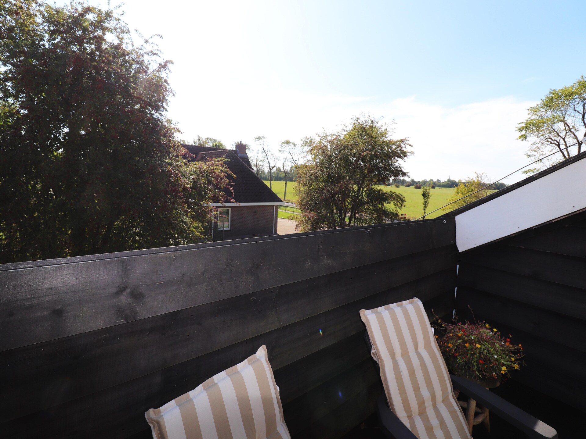 Stijlvol appartement in Friese landerijen met panoramisch uitzicht - foto 16