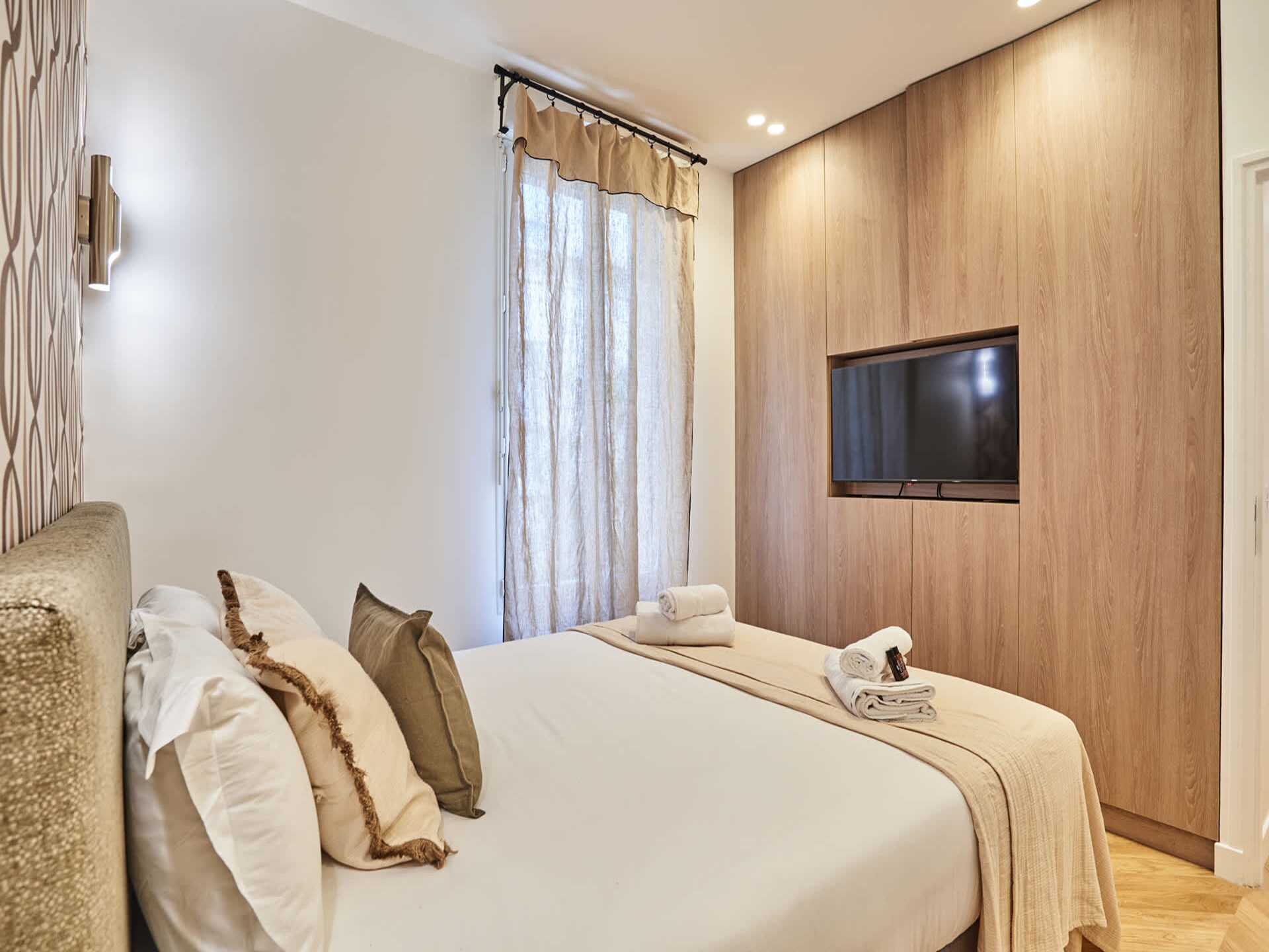 Ruim appartement voor 6 aan Canal Saint-Martin, 10e arrondissement - foto 14
