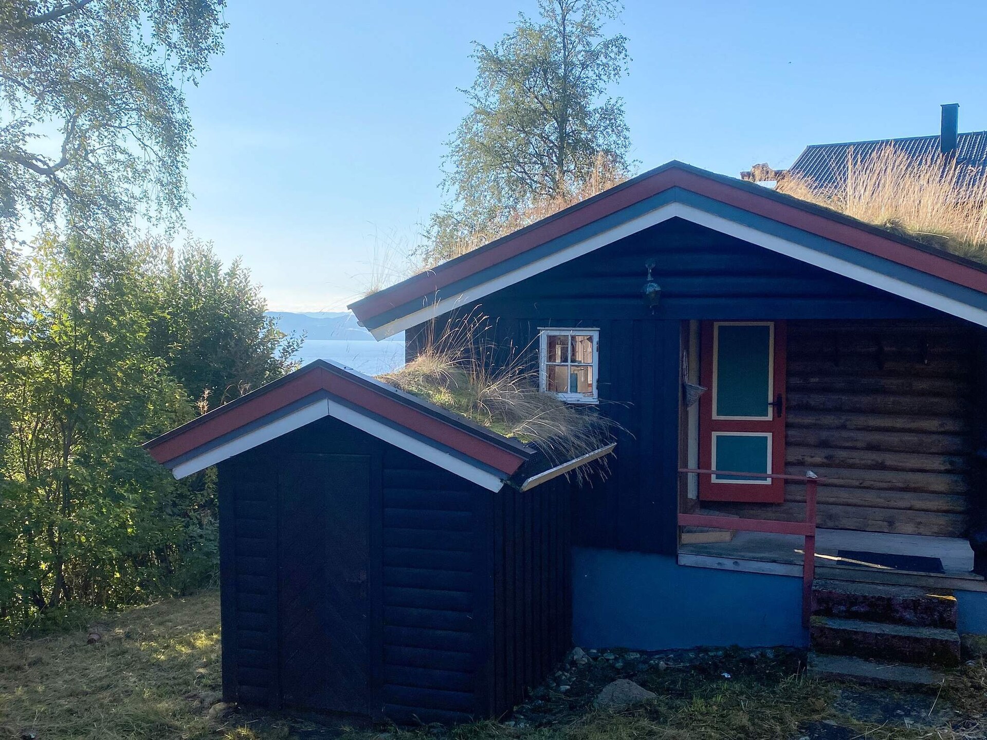 Authentiek vakantiehuis met fjordzicht en houtkachel bij Leksvik - foto 4