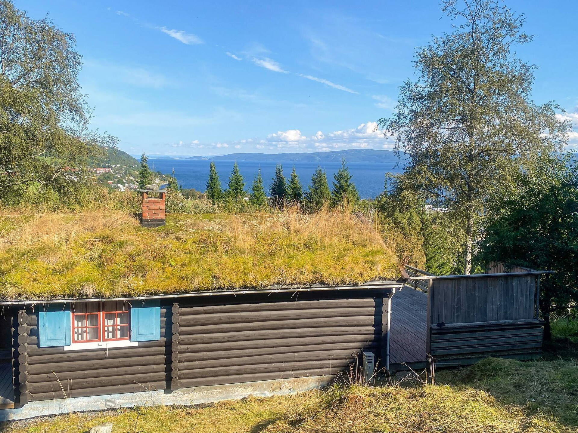 Authentiek vakantiehuis met fjordzicht en houtkachel bij Leksvik - foto 2