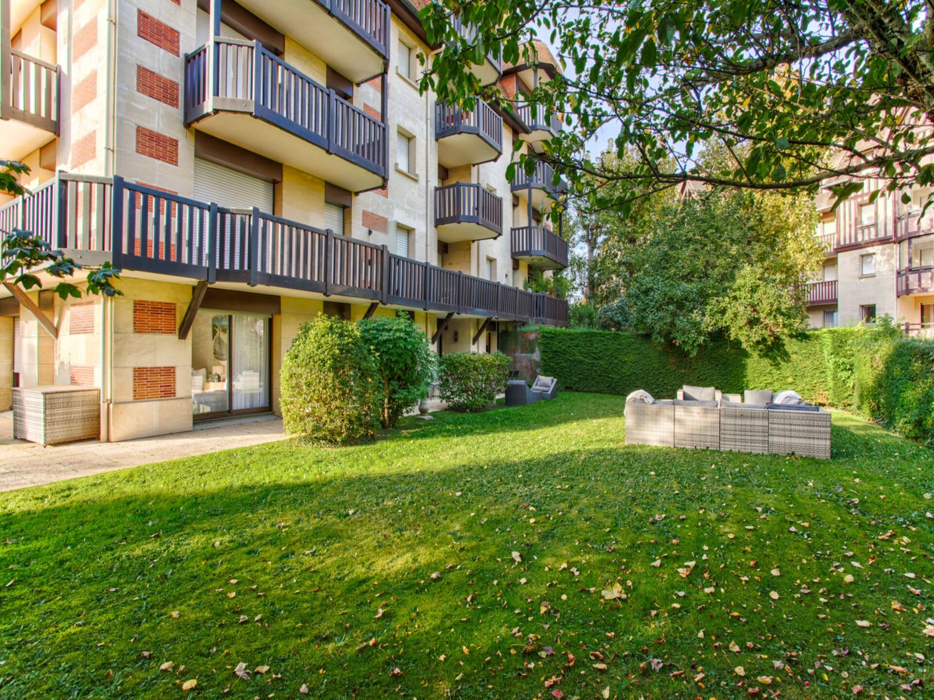 Licht appartement met 300 m² privétuin, vlakbij strand en centrum Deauville - foto 11