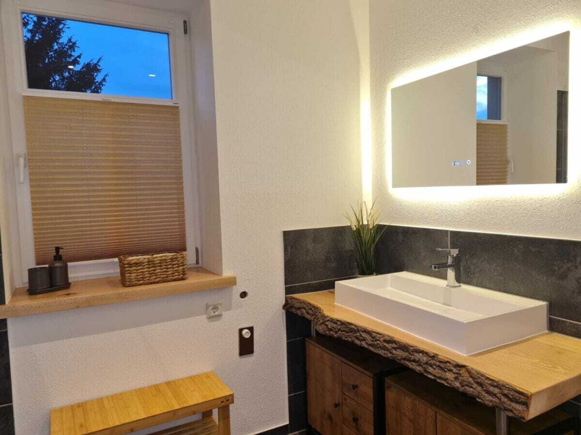 Vakantieappartement Ida in Gernrode: 90m², centraal, uitzicht op kapittelkerk - foto 14