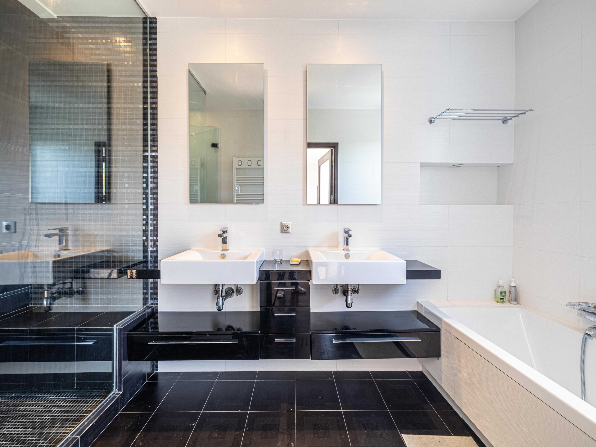 15-persoons villa met privézwembad in de heuvels van Antibes - foto 26
