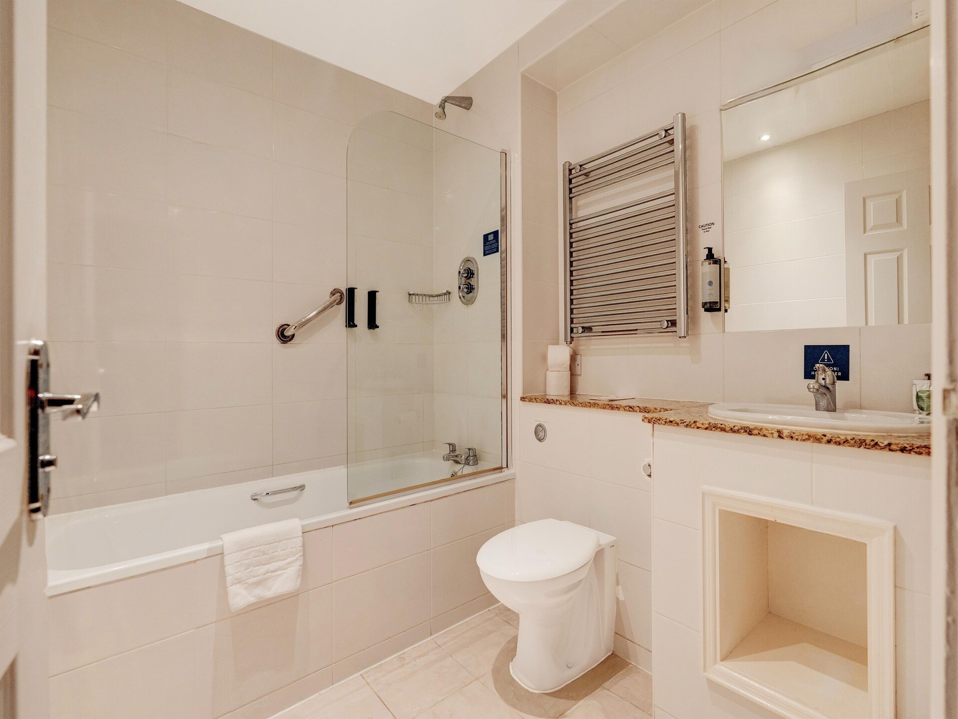 Ruime familiekamer in Liverpool Aigburth Hotel - foto 8
