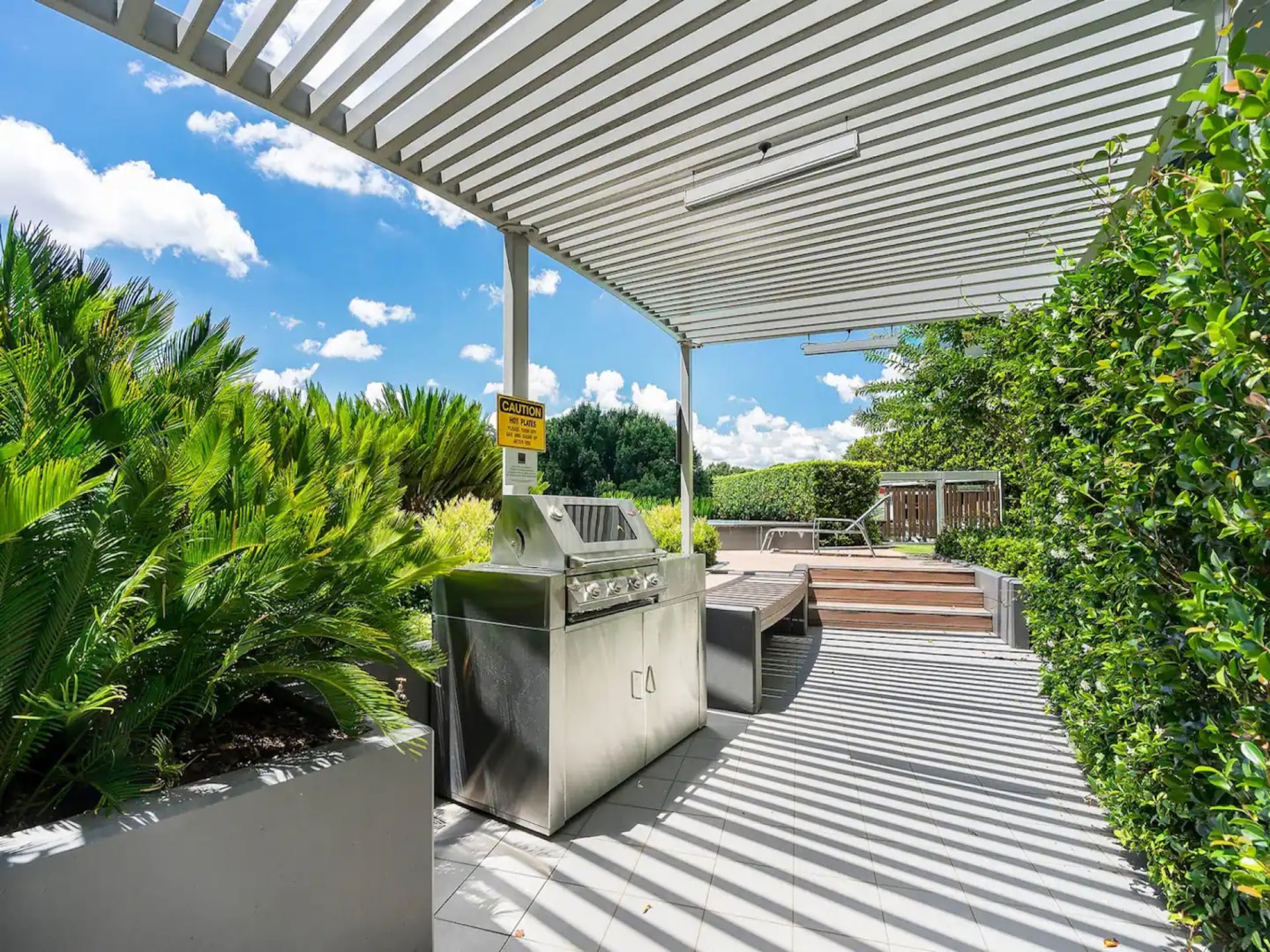 Luxe appartement met panoramisch uitzicht op Mount Ainslie en de stad - foto 3