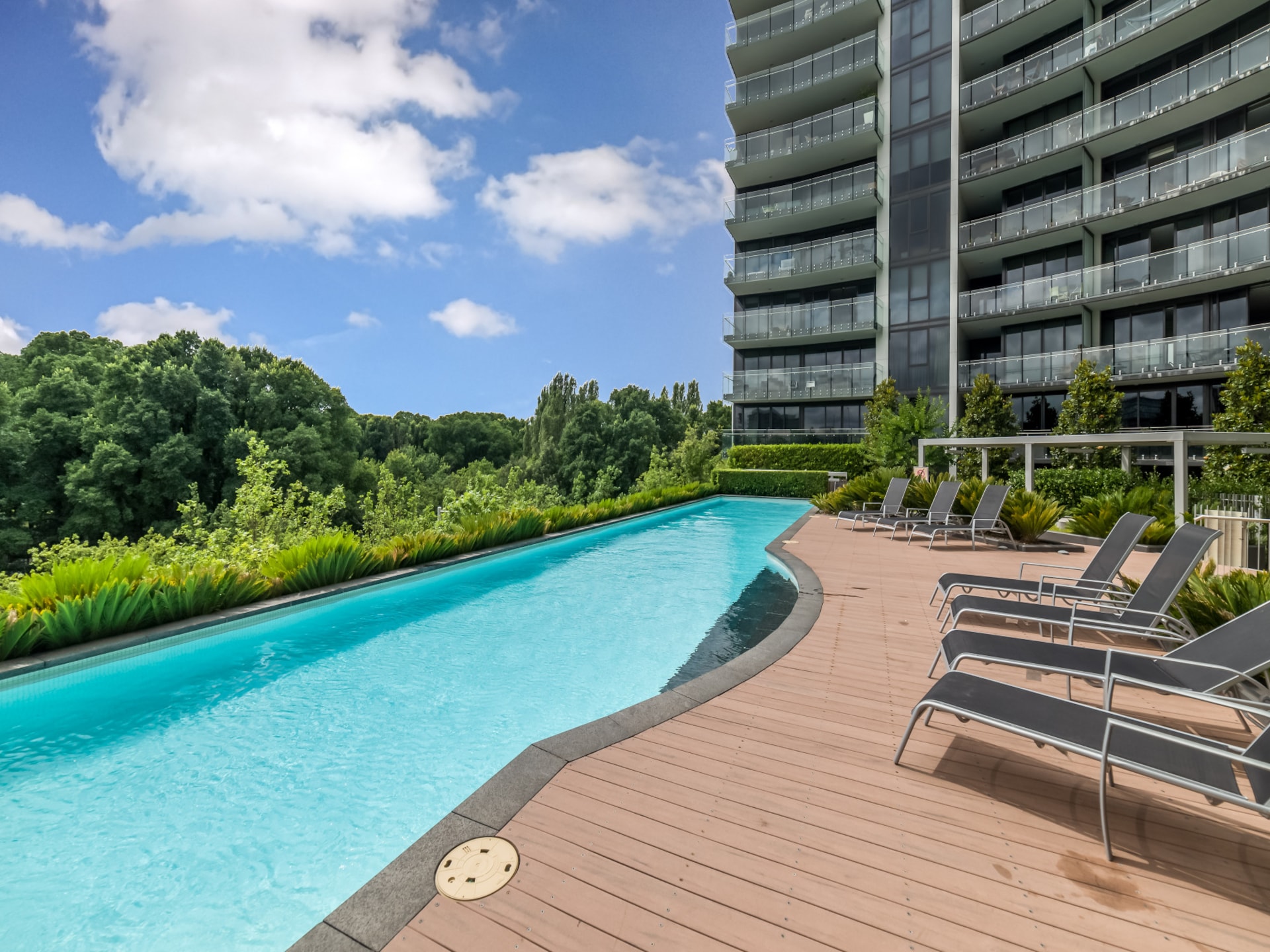 Luxe appartement met panoramisch uitzicht op Mount Ainslie en de stad - foto 4