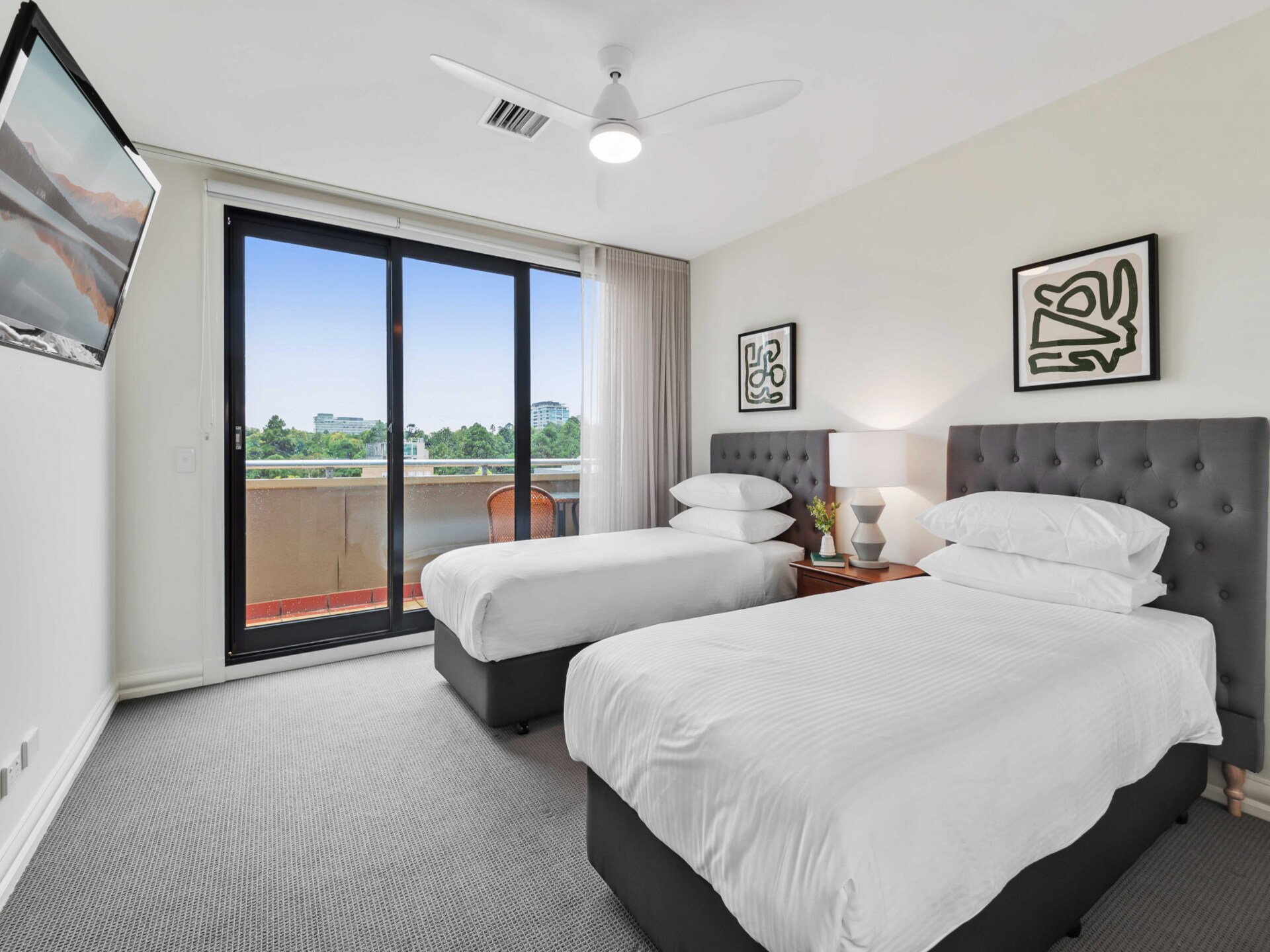 Ruim 3-slaapkamer appartement naast de MCG in East Melbourne - foto 10