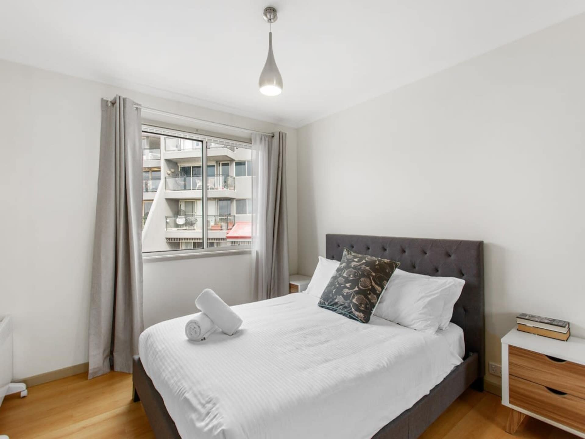 Luxe appartement in Belconnen met balkon en uitzicht op het meer - foto 5