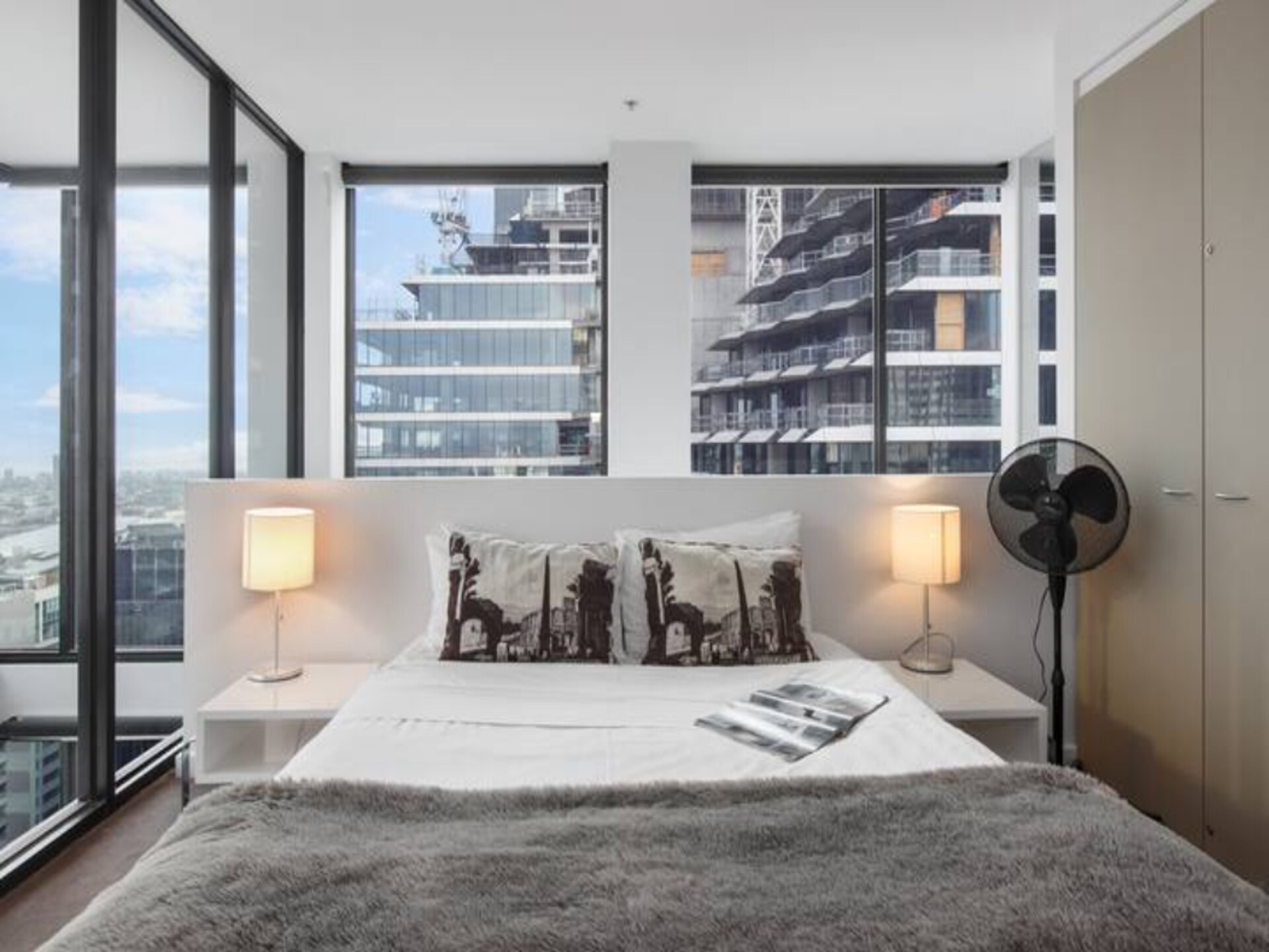 Luxe appartement in Melbourne CBD met panoramisch stadsgezicht - foto 3