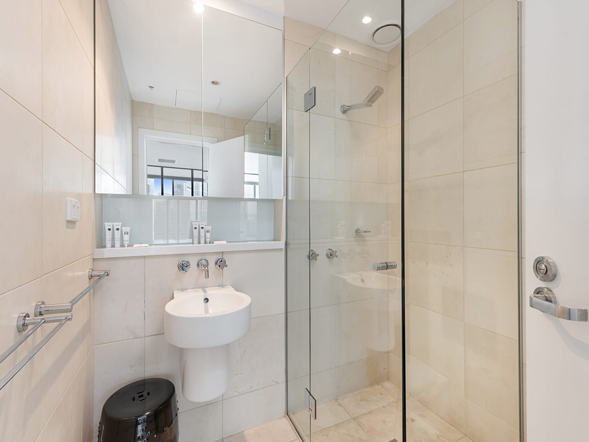 Luxe appartement in Melbourne CBD met panoramisch stadsgezicht - foto 38