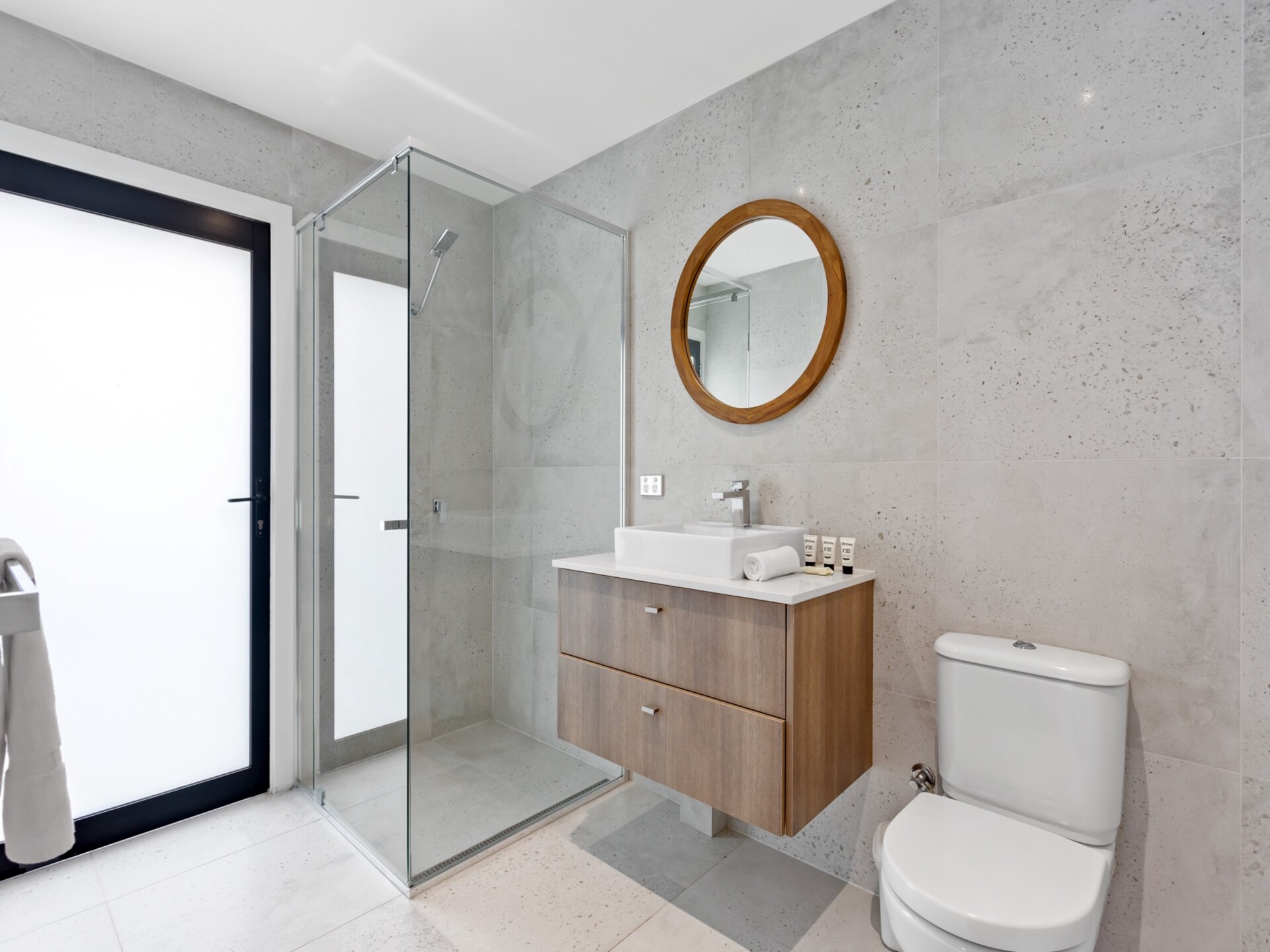 6-persoons appartement in Warana met privézwembad - foto 15