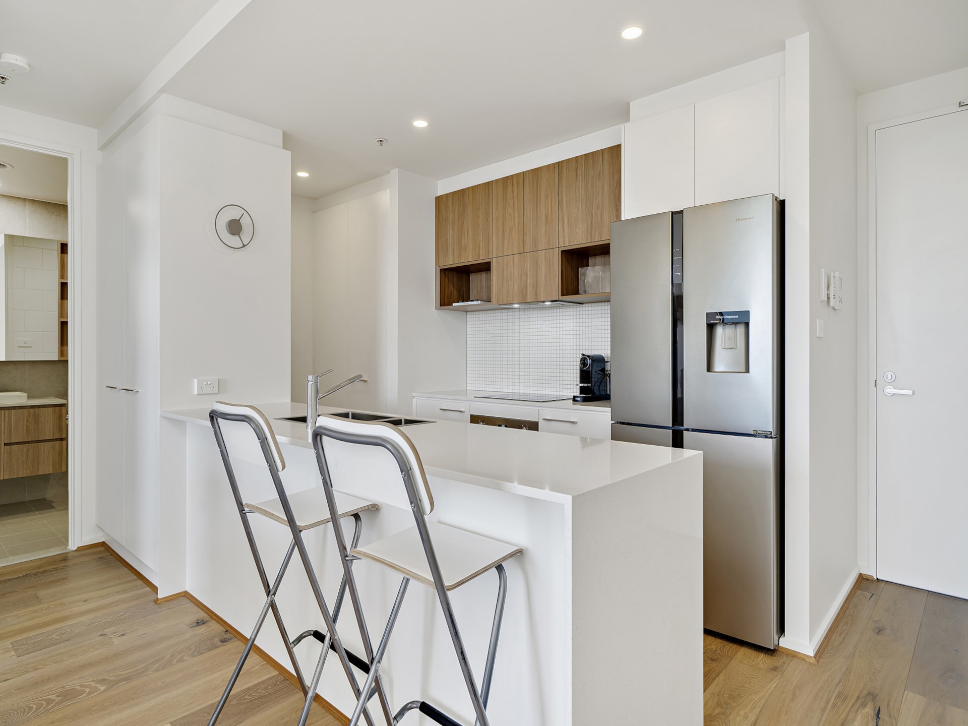 Modern appartement in Phillip met zwembad en fitness - foto 4