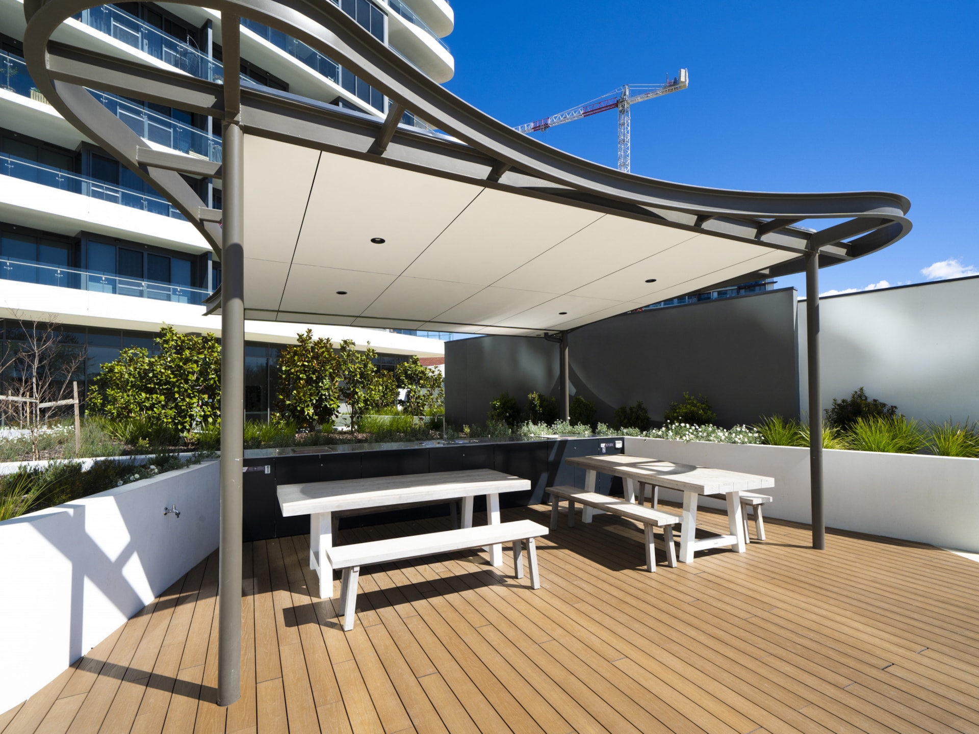 Modern appartement in Phillip met zwembad en fitness - foto 15