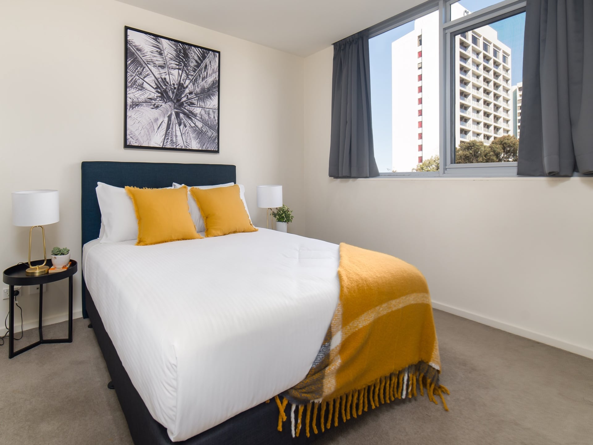 Modern appartement in Canberra met zwembad en parkeergelegenheid - foto 1