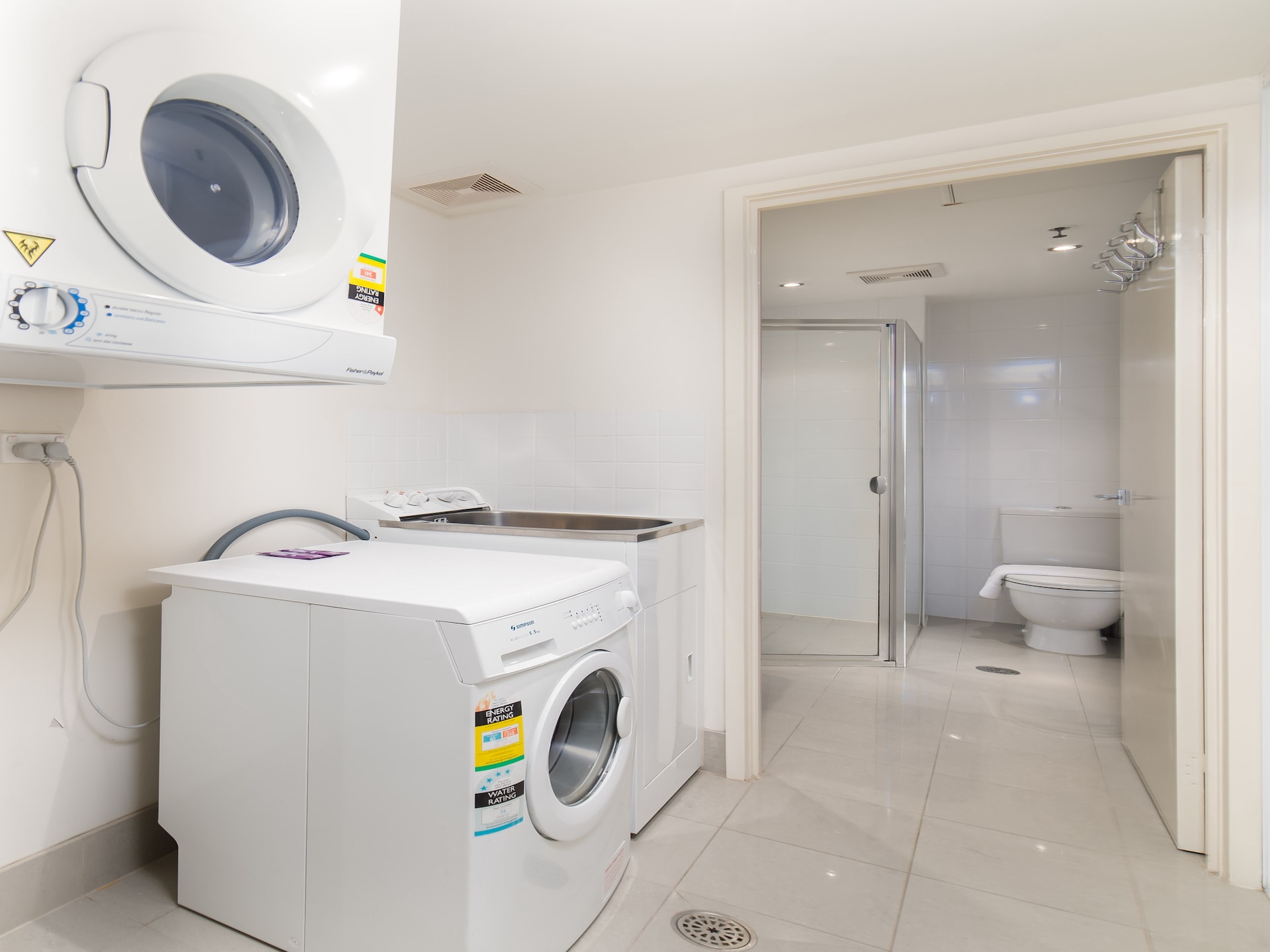 Modern appartement in Canberra met zwembad en parkeergelegenheid - foto 9