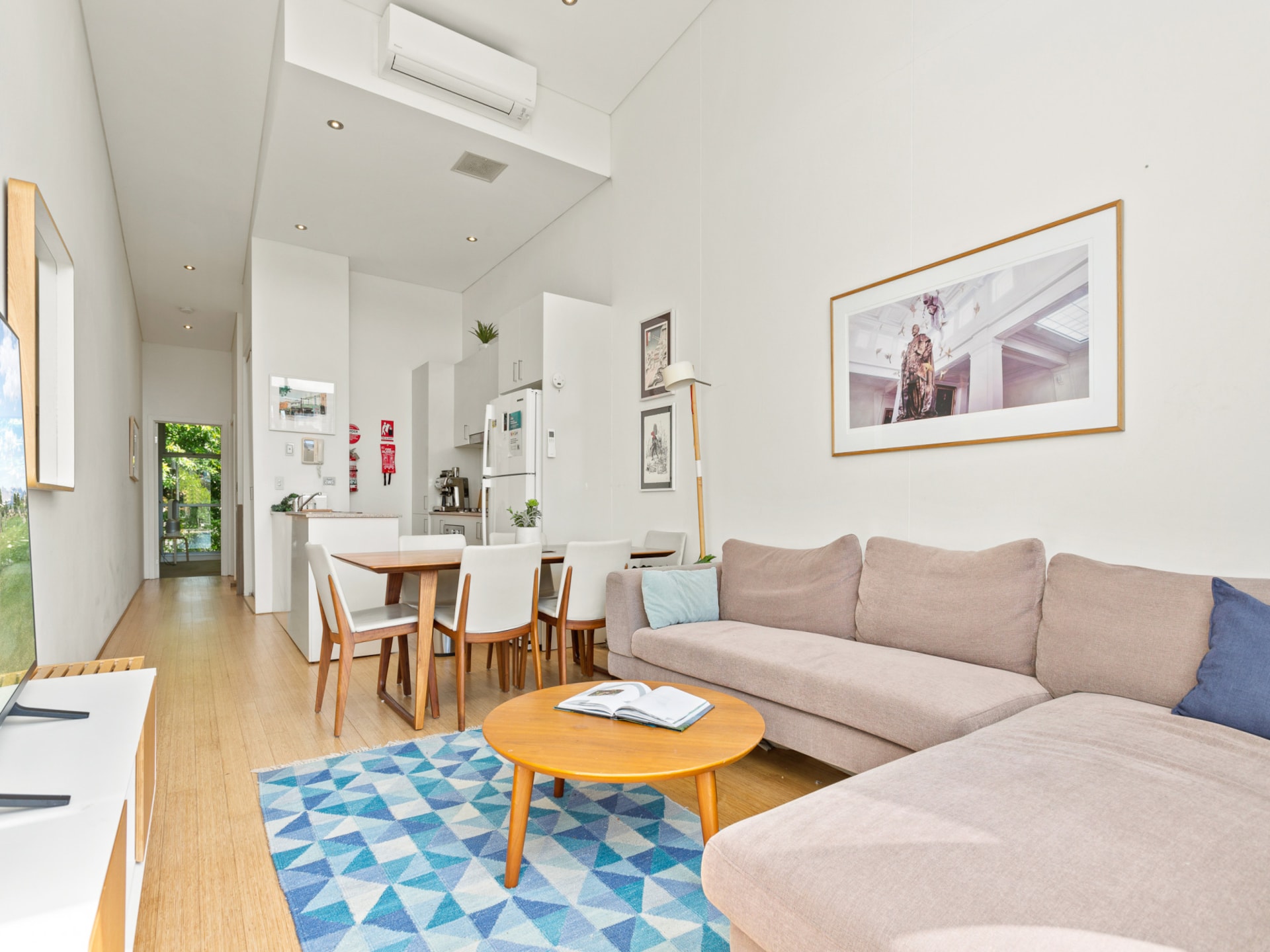 Modern appartement in Forest Lodge met uitzicht op de stad - foto 6