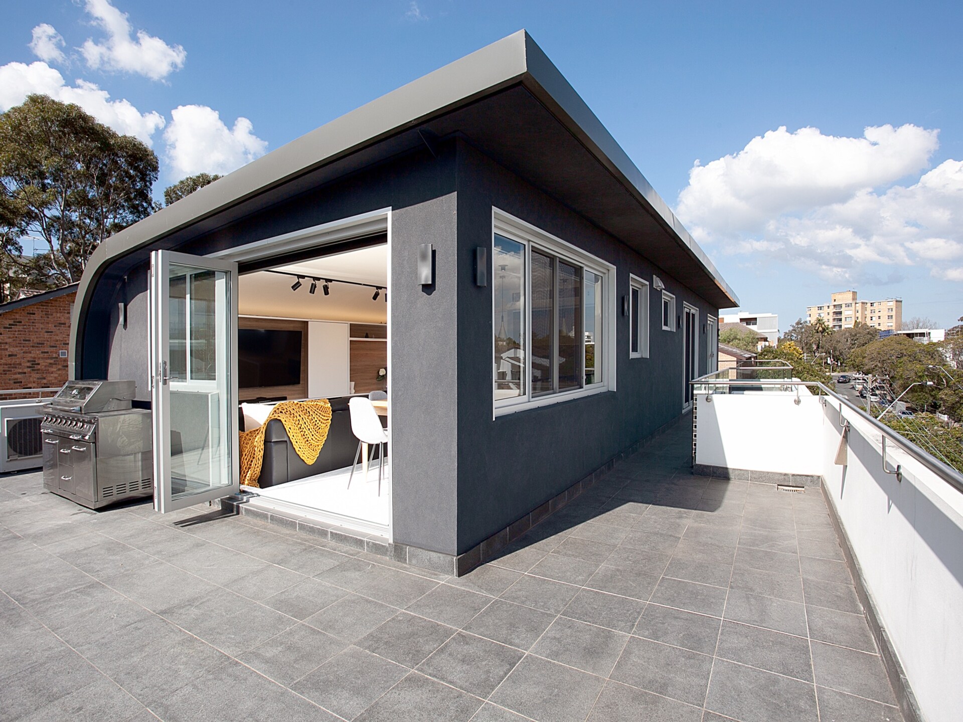 Stijlvol appartement in Cremorne met ruim balkon en uitzicht - foto 18