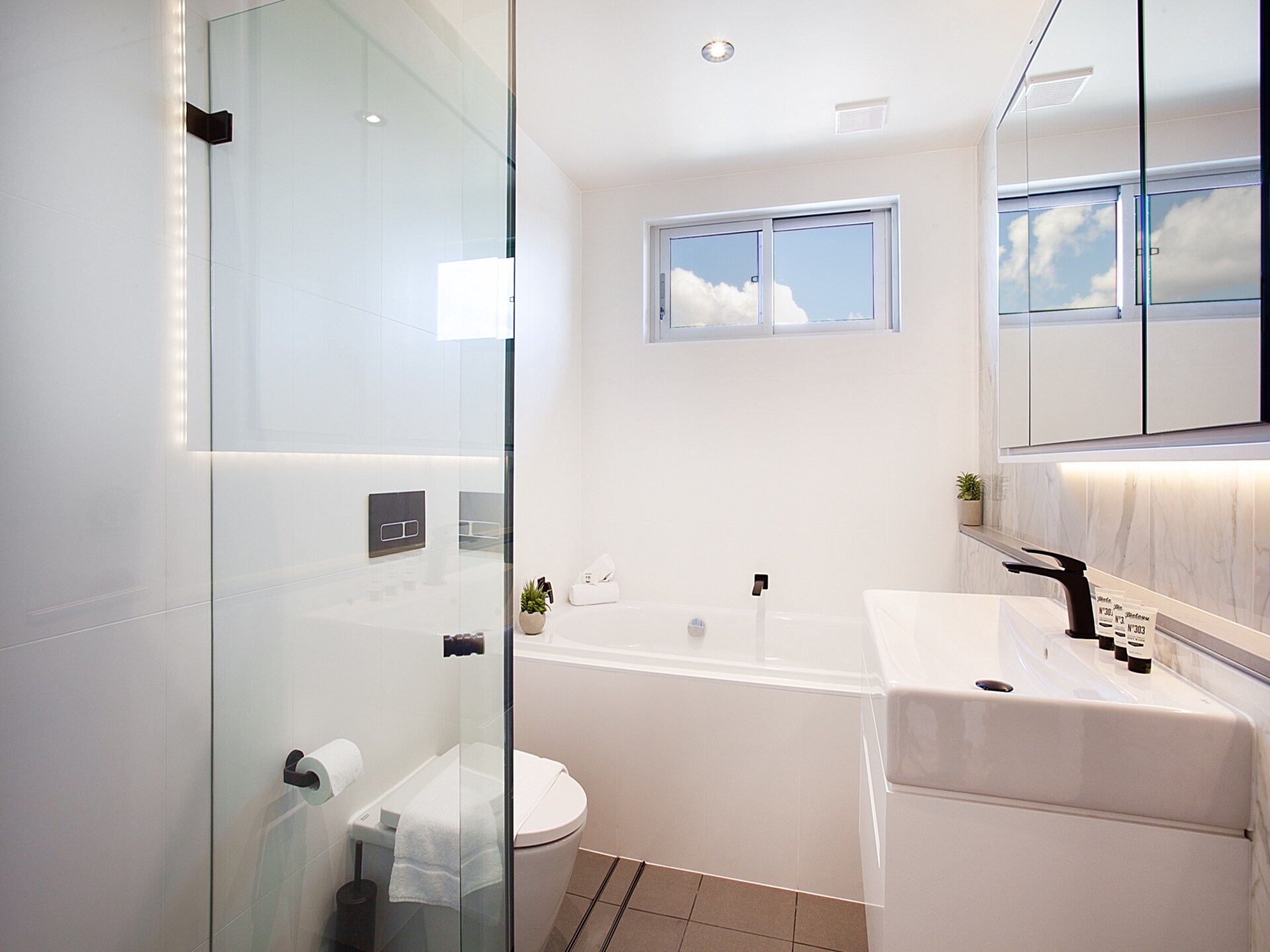 Stijlvol appartement in Cremorne met ruim balkon en uitzicht - foto 15