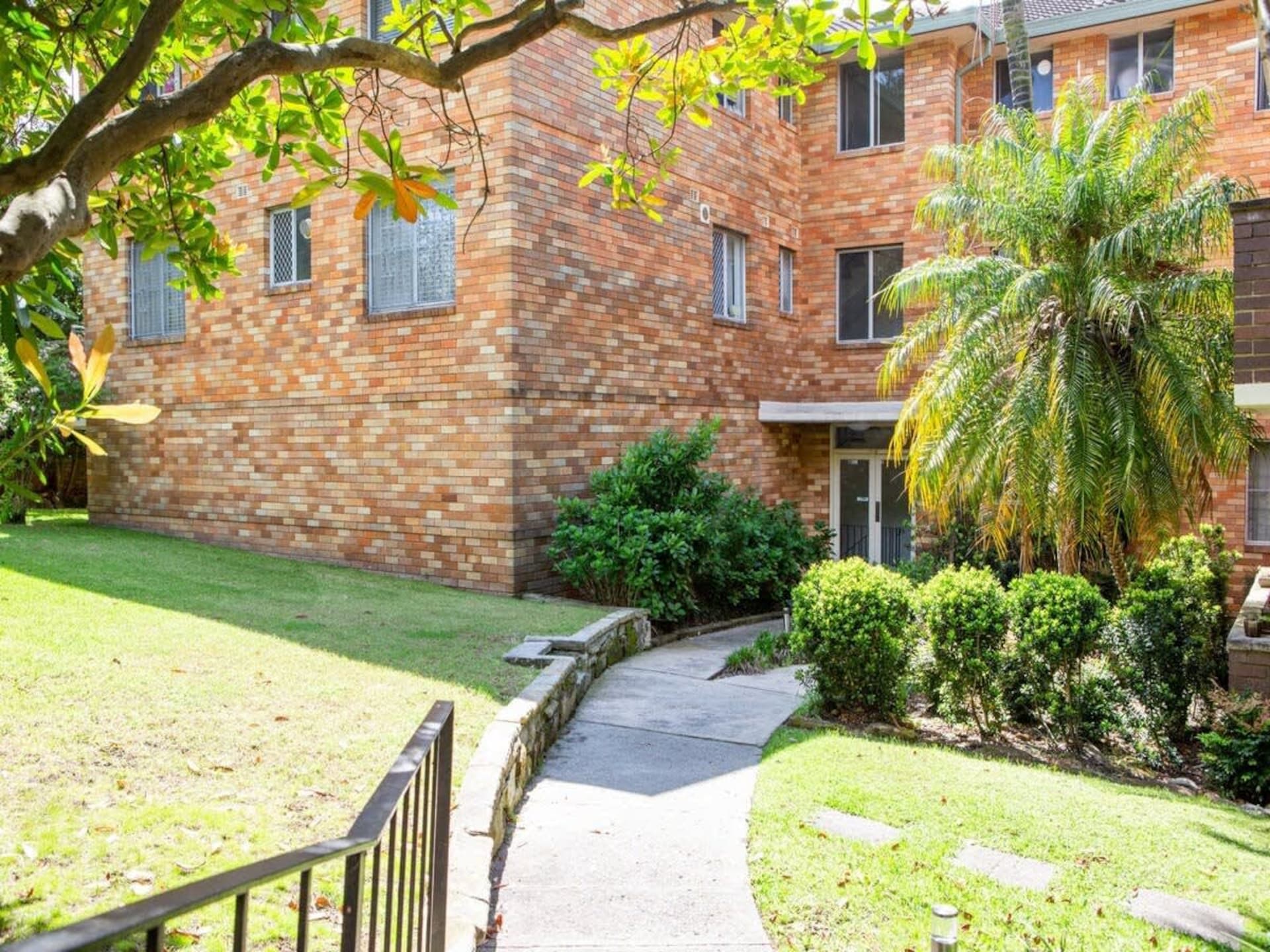 Licht en ruim appartement in het groene Lane Cove - foto 15