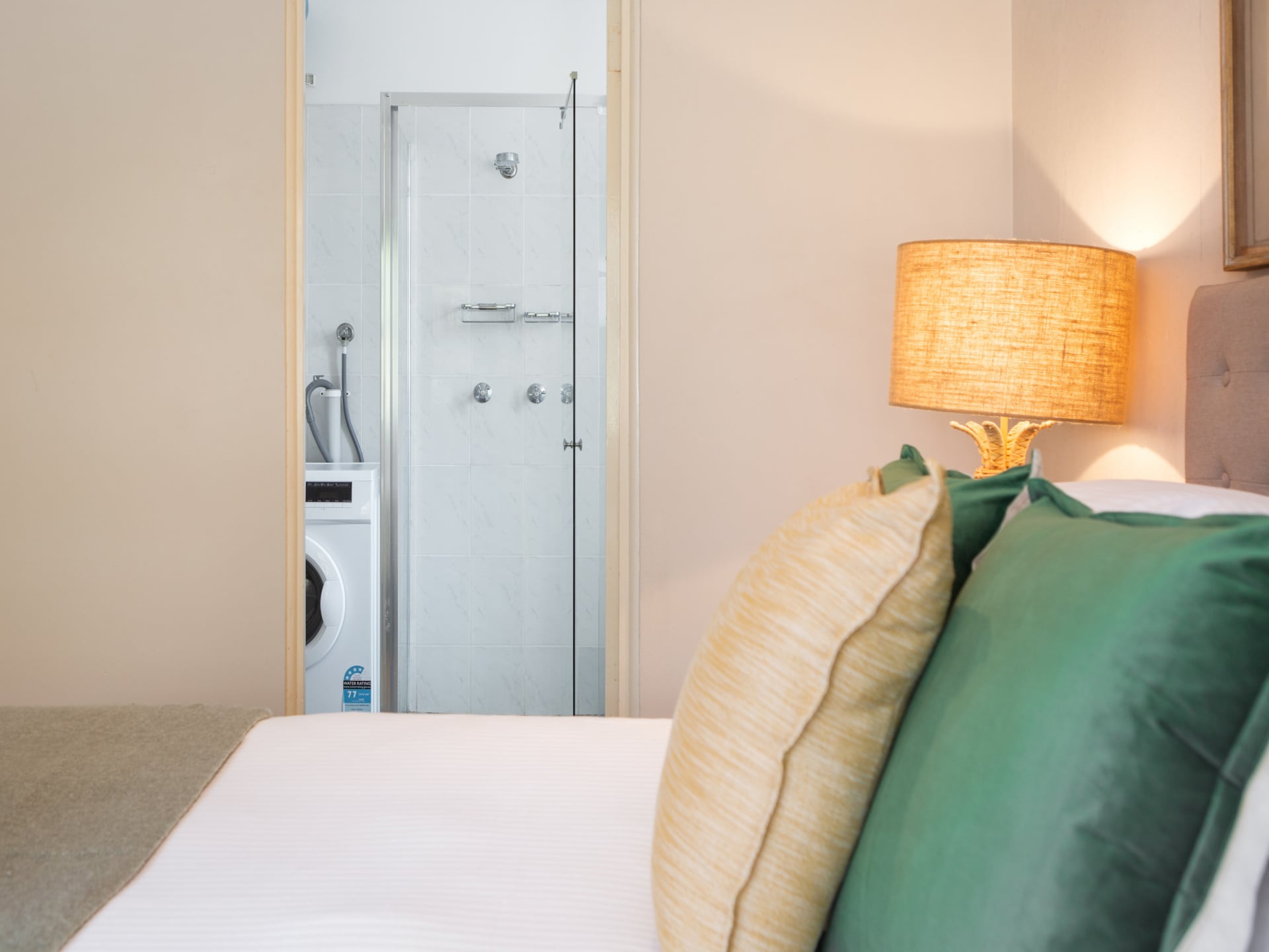 Op 700 m van het strand: Stijlvol appartement in Manly - foto 9